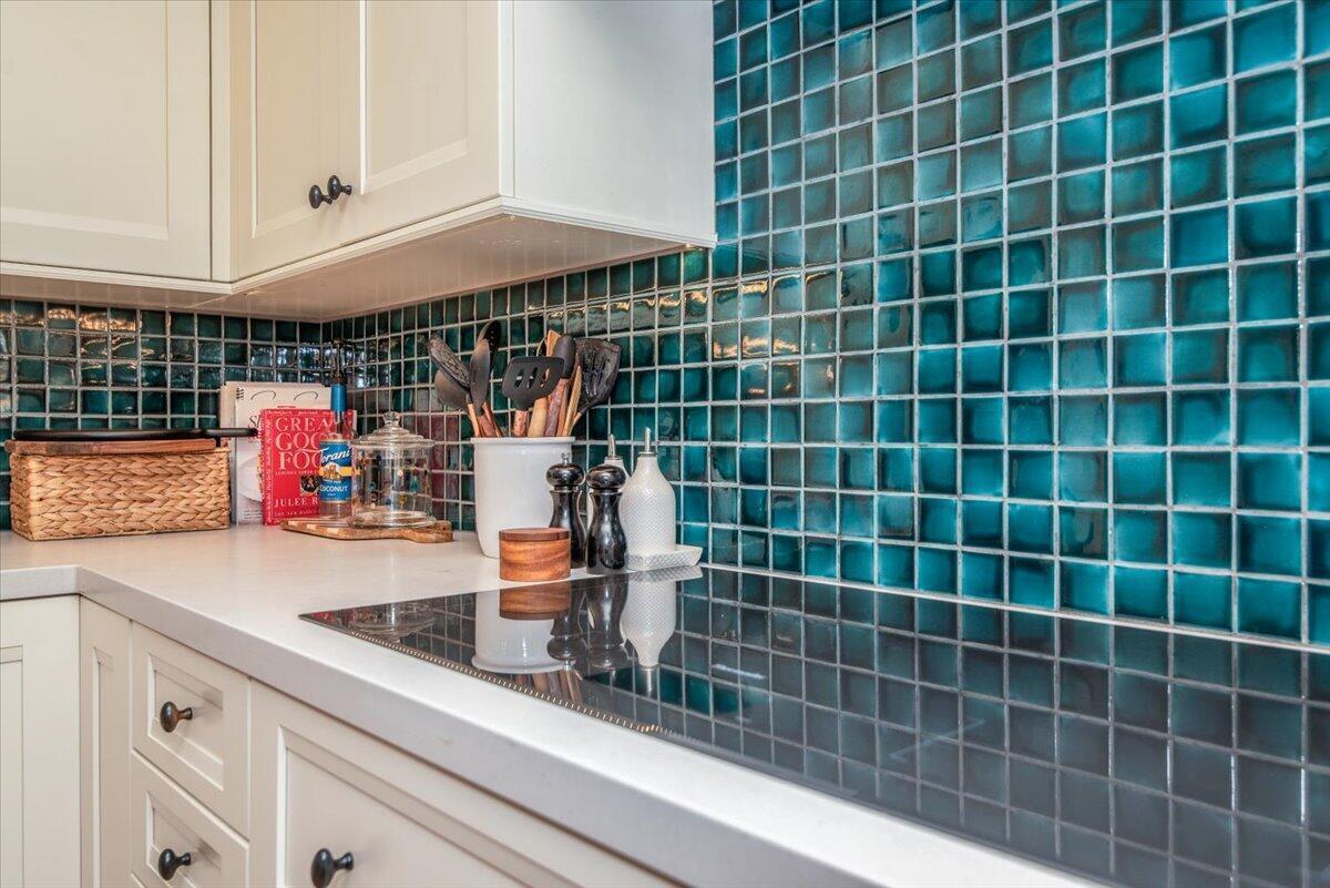 Santa Barbara, California 93101, United States, 3 Bedrooms Bedrooms, ,3 BathroomsBathrooms,Residential,Active,95542