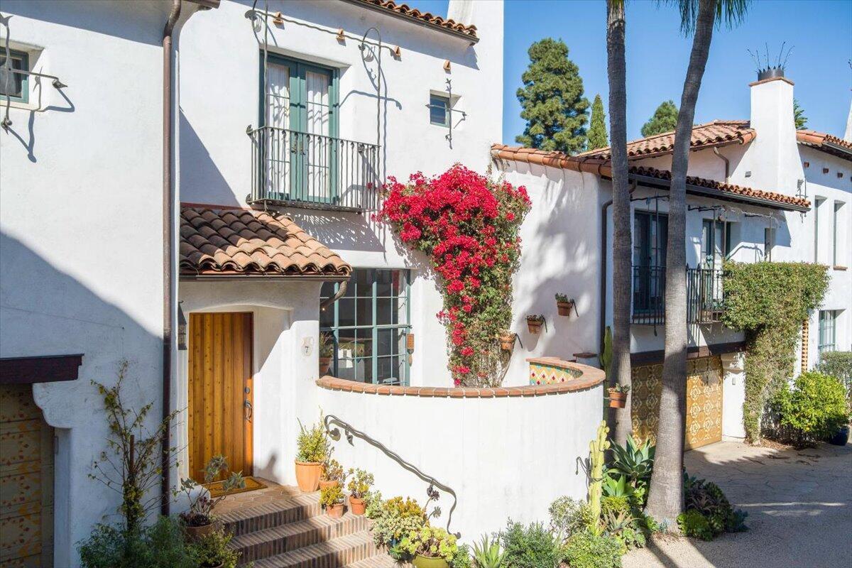 Santa Barbara, California 93101, United States, 3 Bedrooms Bedrooms, ,3 BathroomsBathrooms,Residential,Active,95542 Santa Barbara, California 93101, United States, 3 Bedrooms Bedrooms, ,3 BathroomsBathrooms,Residential,Active,95542