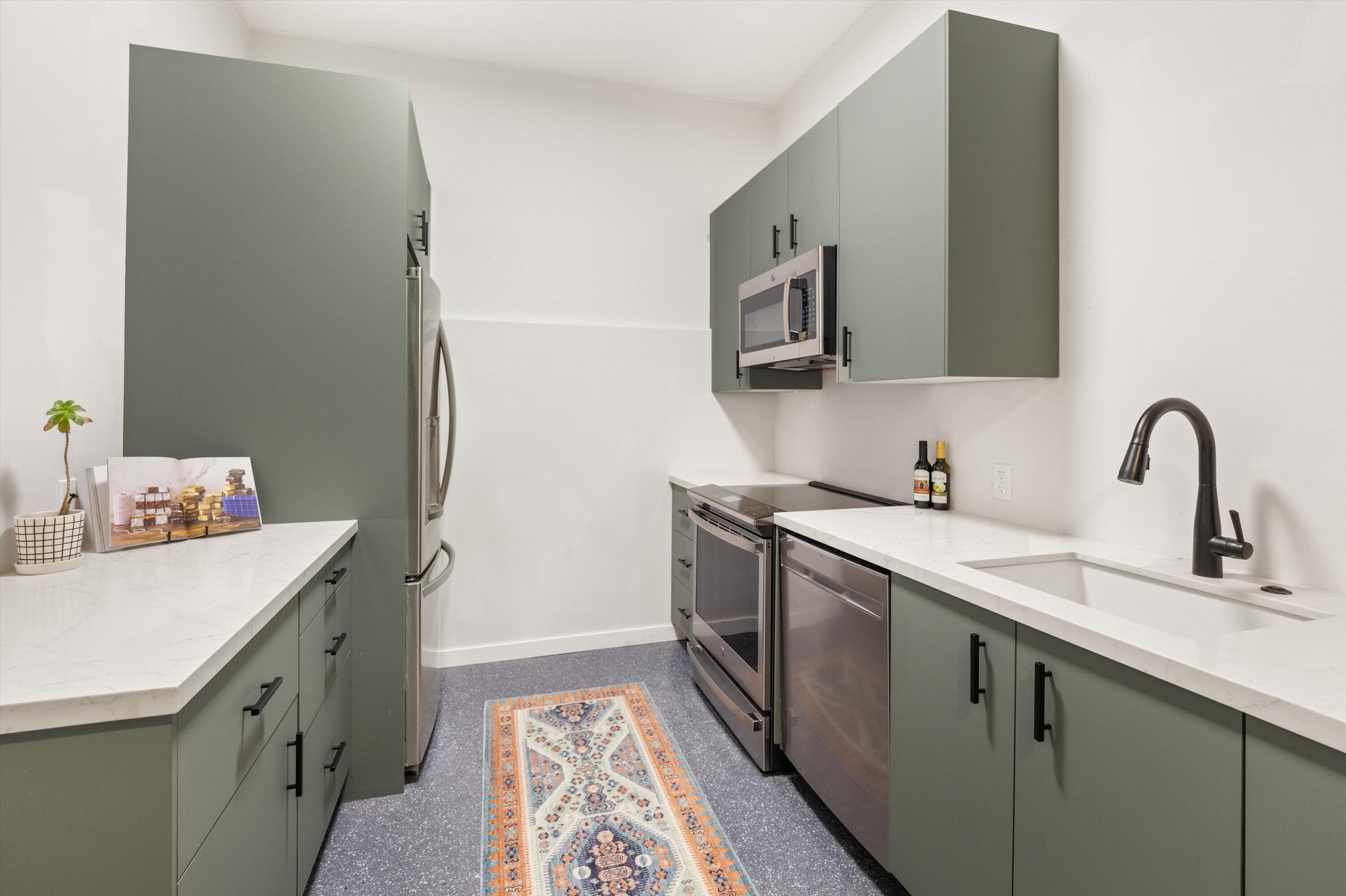 Santa Barbara, California 93105, United States, 5 Bedrooms Bedrooms, ,5 BathroomsBathrooms,Residential,Active,142843