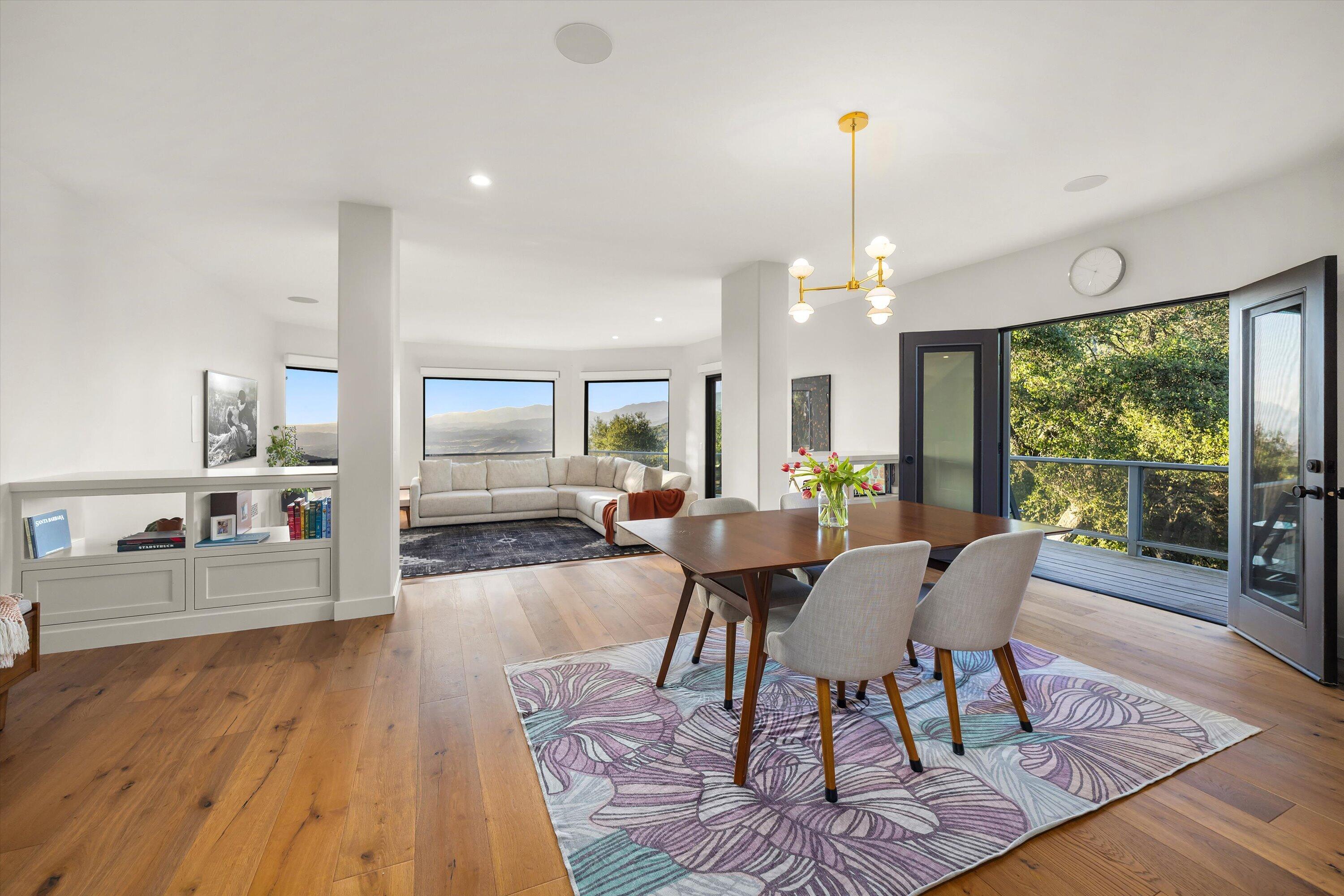 Santa Barbara, California 93105, United States, 5 Bedrooms Bedrooms, ,5 BathroomsBathrooms,Residential,Active,142843