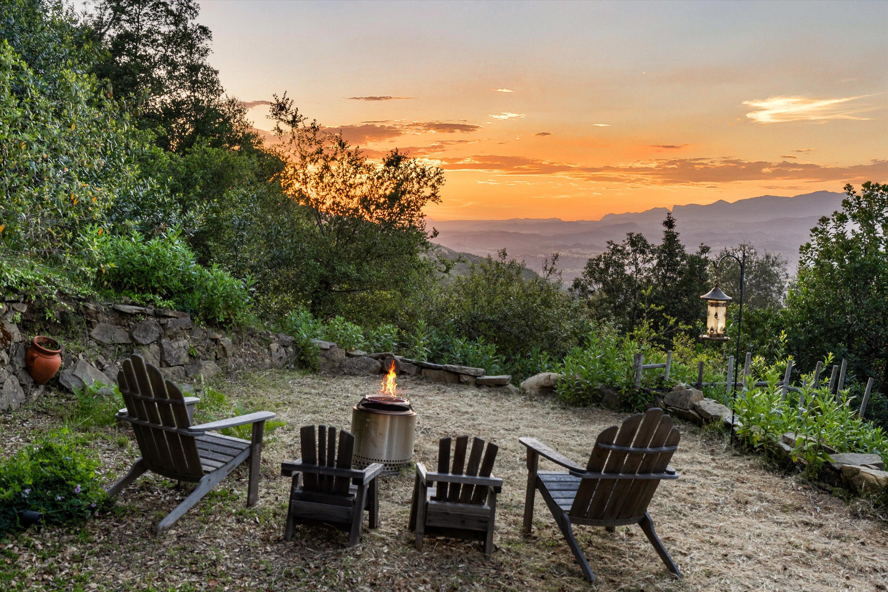 Santa Barbara, California 93105, United States, 5 Bedrooms Bedrooms, ,5 BathroomsBathrooms,Residential,Active,142843