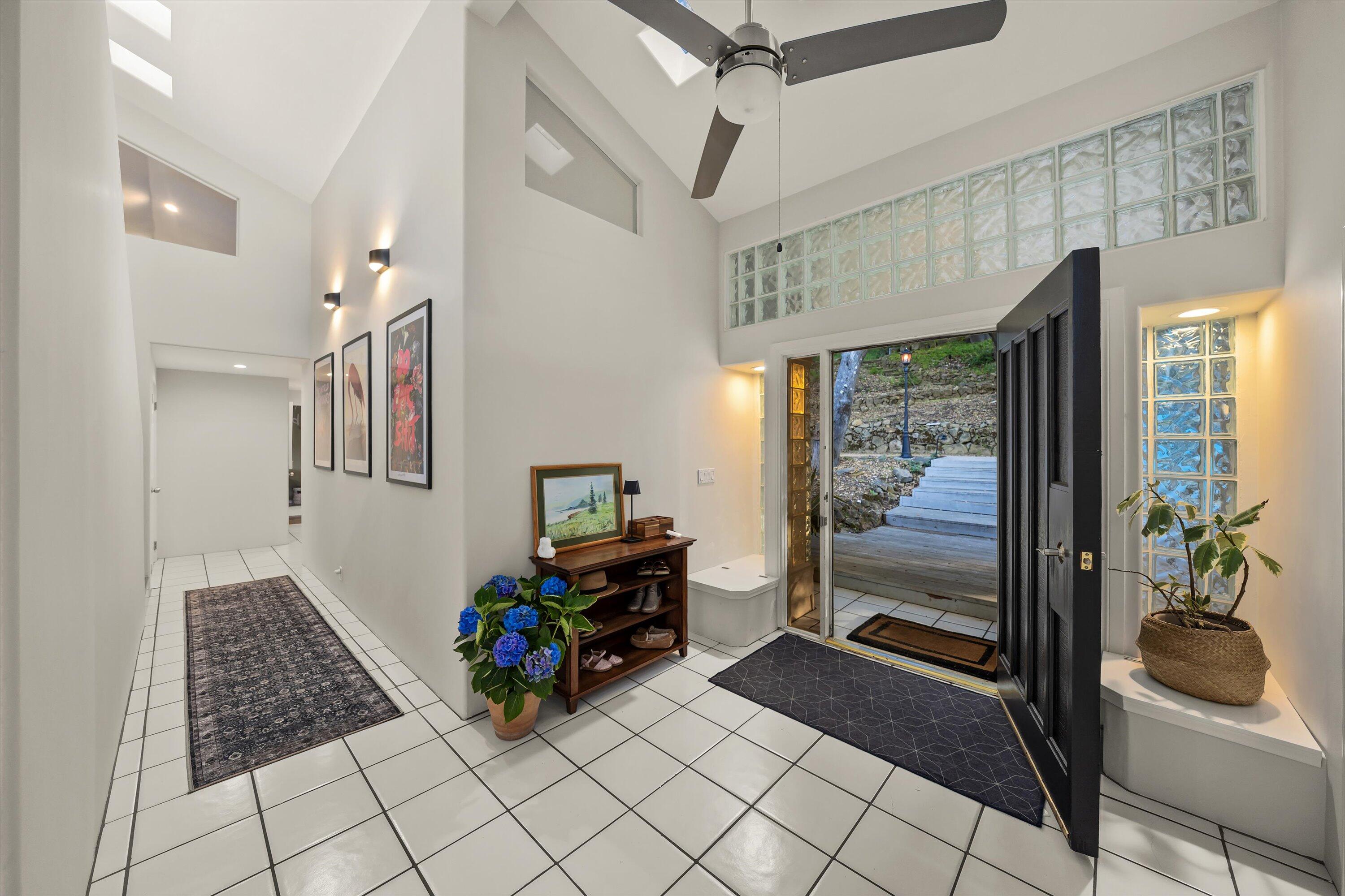 Santa Barbara, California 93105, United States, 5 Bedrooms Bedrooms, ,5 BathroomsBathrooms,Residential,Active,142843