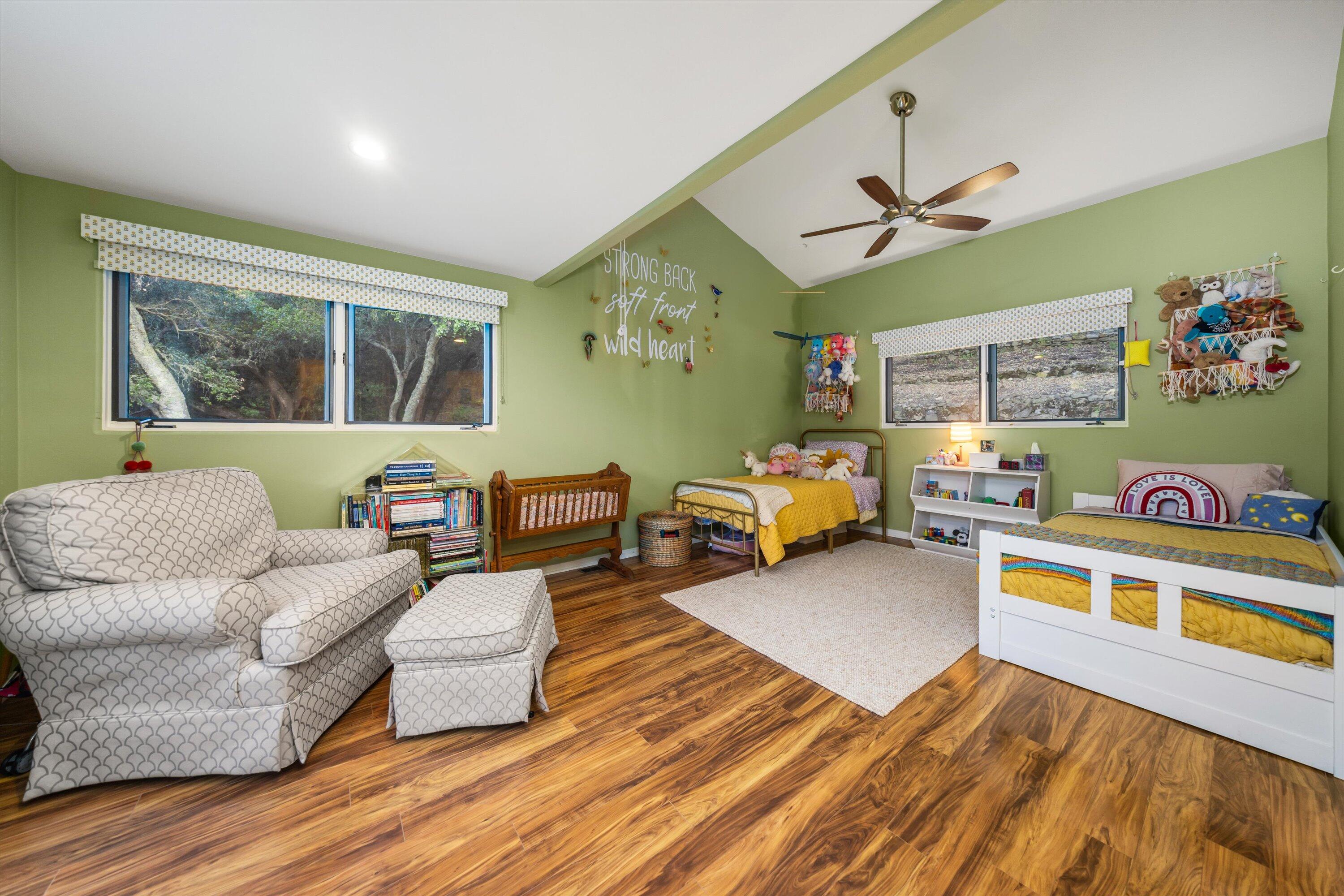 Santa Barbara, California 93105, United States, 5 Bedrooms Bedrooms, ,5 BathroomsBathrooms,Residential,Active,142843