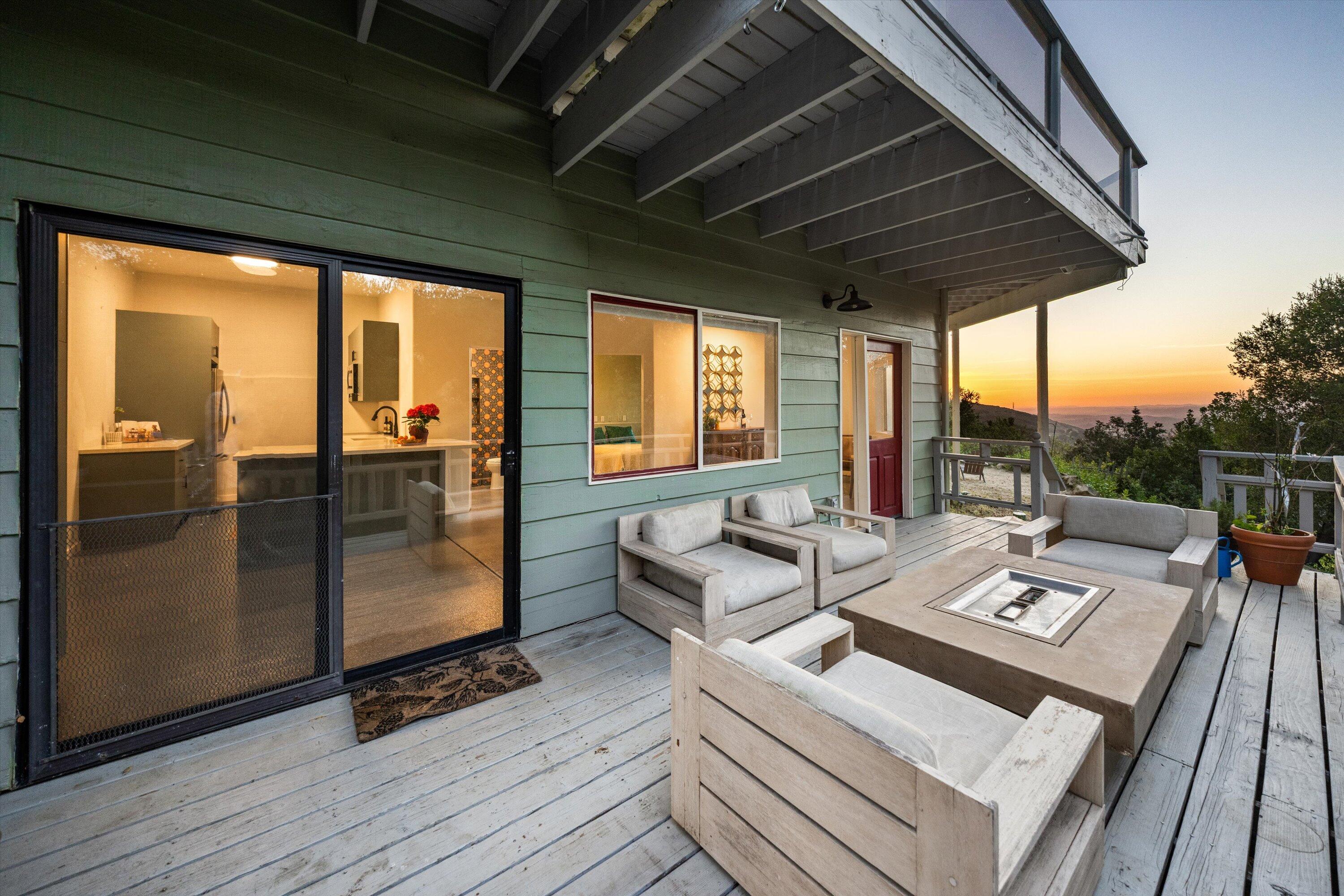 Santa Barbara, California 93105, United States, 5 Bedrooms Bedrooms, ,5 BathroomsBathrooms,Residential,Active,142843