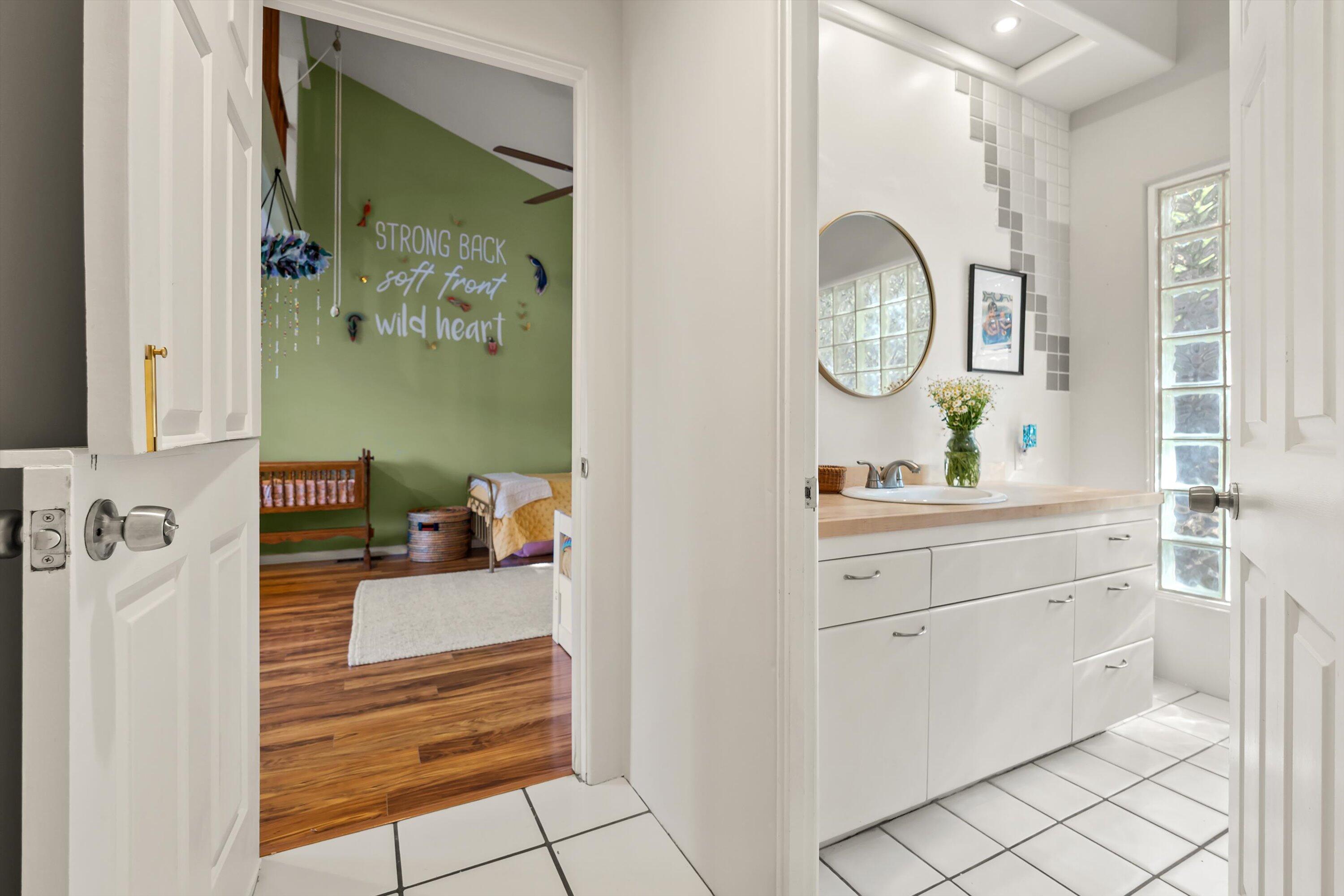 Santa Barbara, California 93105, United States, 5 Bedrooms Bedrooms, ,5 BathroomsBathrooms,Residential,Active,142843