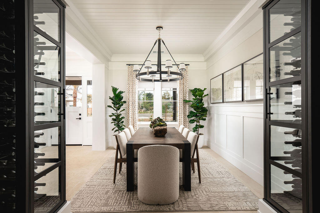 Santa Barbara, California 93013, United States, 3 Bedrooms Bedrooms, ,4 BathroomsBathrooms,Residential,Active,139393