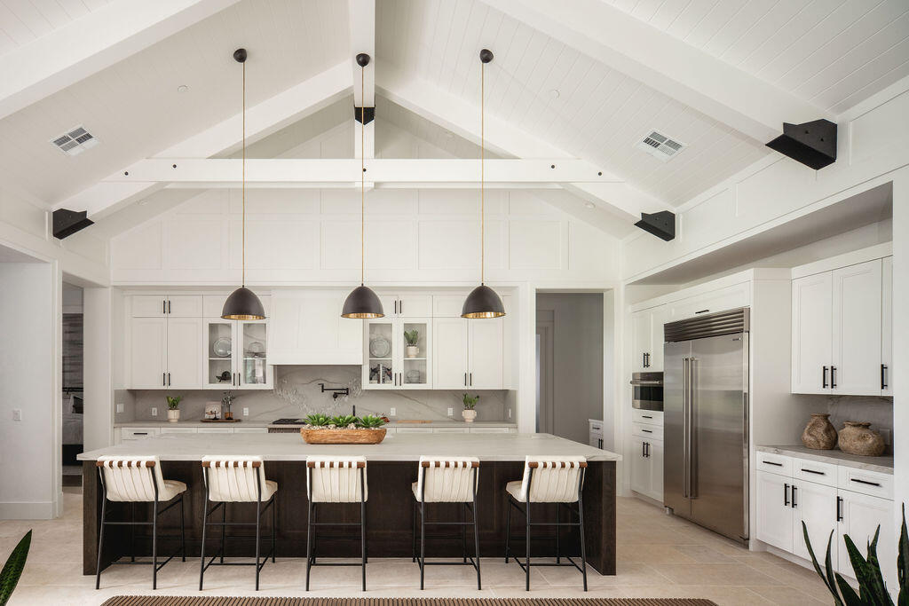 Santa Barbara, California 93013, United States, 3 Bedrooms Bedrooms, ,4 BathroomsBathrooms,Residential,Active,139393