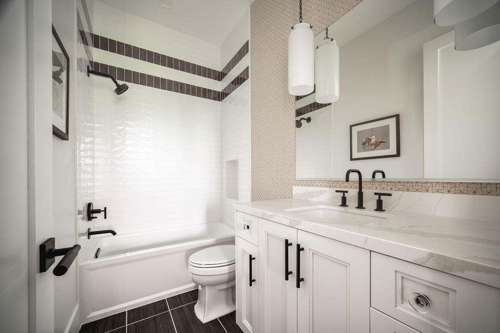 Santa Barbara, California 93013, United States, 3 Bedrooms Bedrooms, ,4 BathroomsBathrooms,Residential,Active,139393