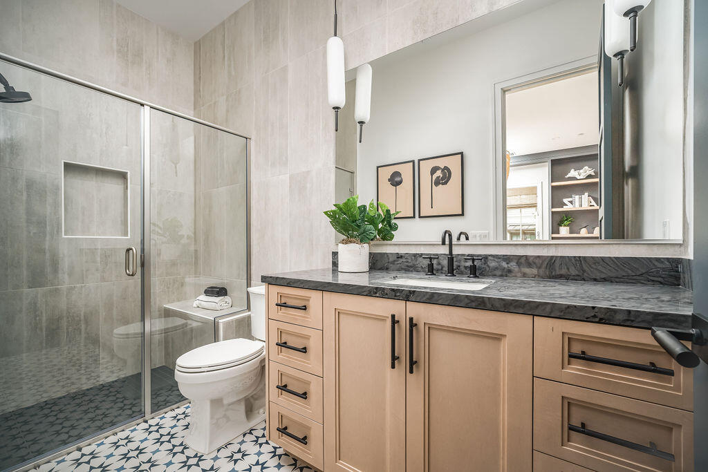 Santa Barbara, California 93013, United States, 3 Bedrooms Bedrooms, ,4 BathroomsBathrooms,Residential,Active,139393