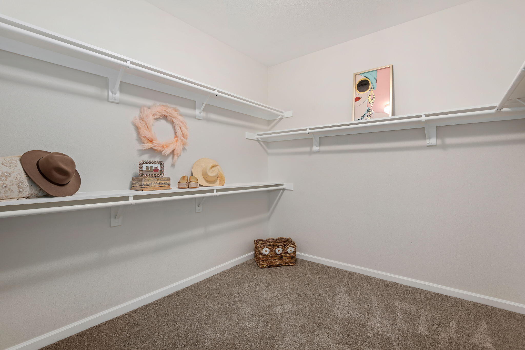 Los Alamos, California 93440, United States, 4 Bedrooms Bedrooms, ,3 BathroomsBathrooms,Residential,Active,247303