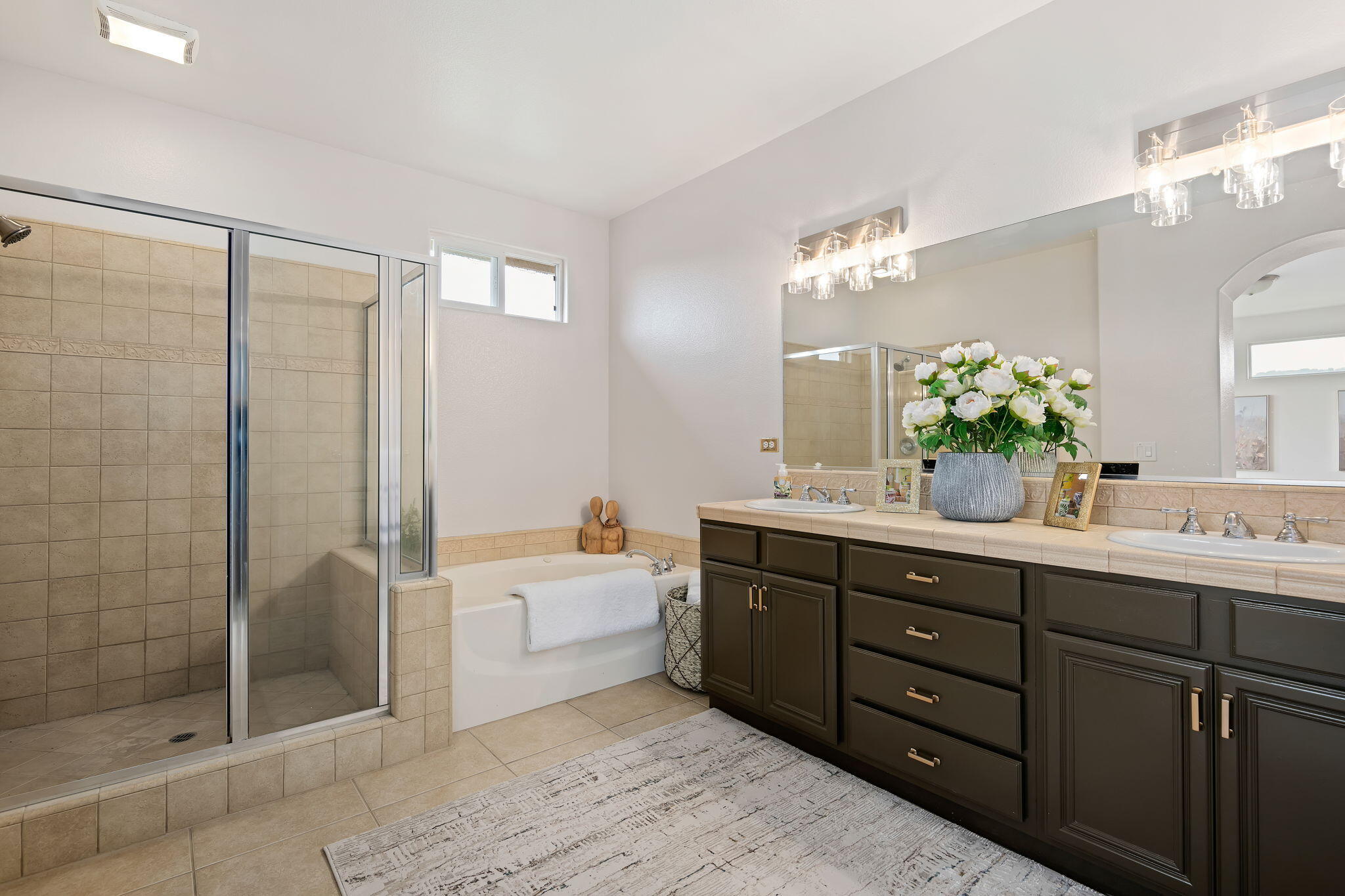 Los Alamos, California 93440, United States, 4 Bedrooms Bedrooms, ,3 BathroomsBathrooms,Residential,Active,247303