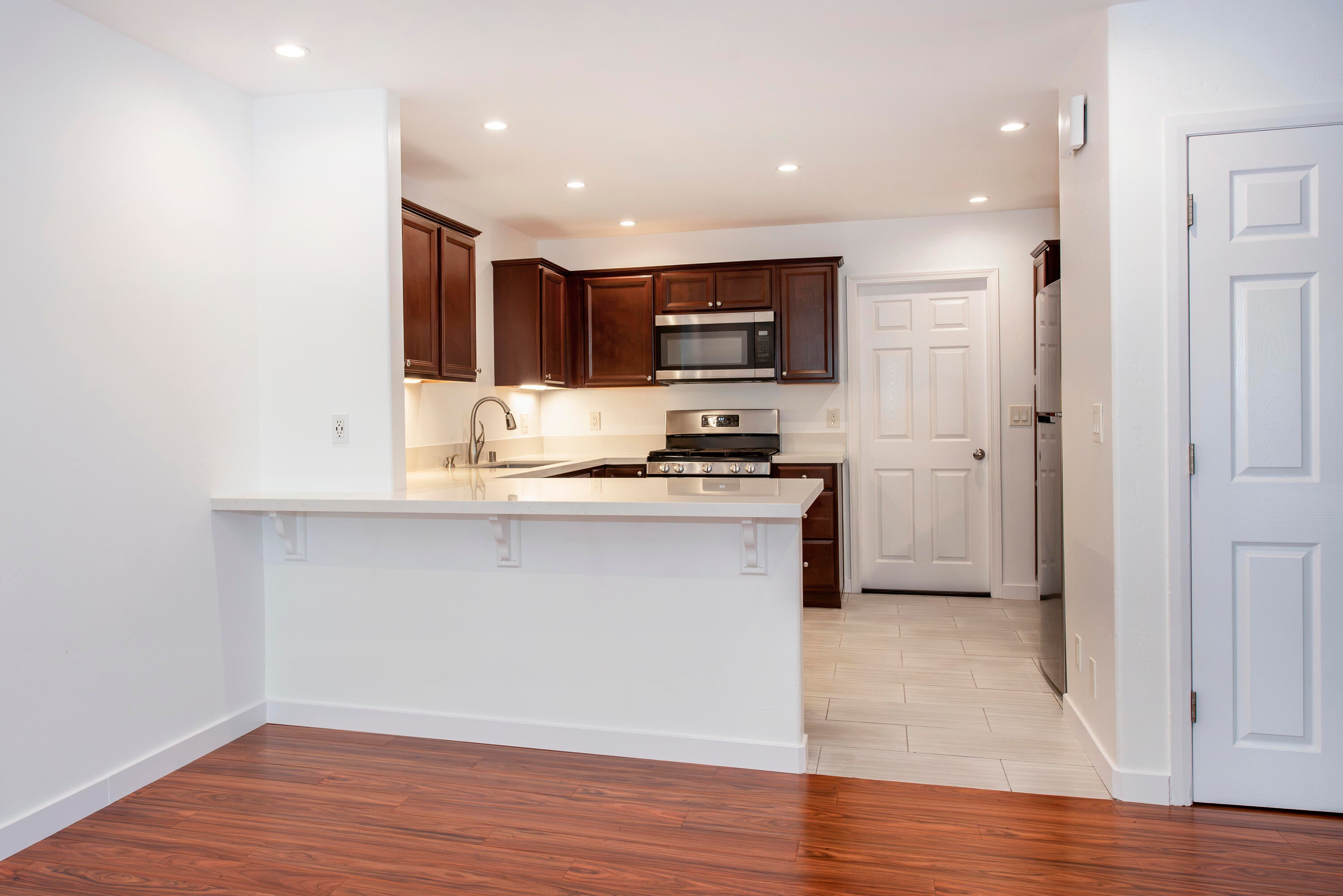 5085 Rhoads Avenue Apt C