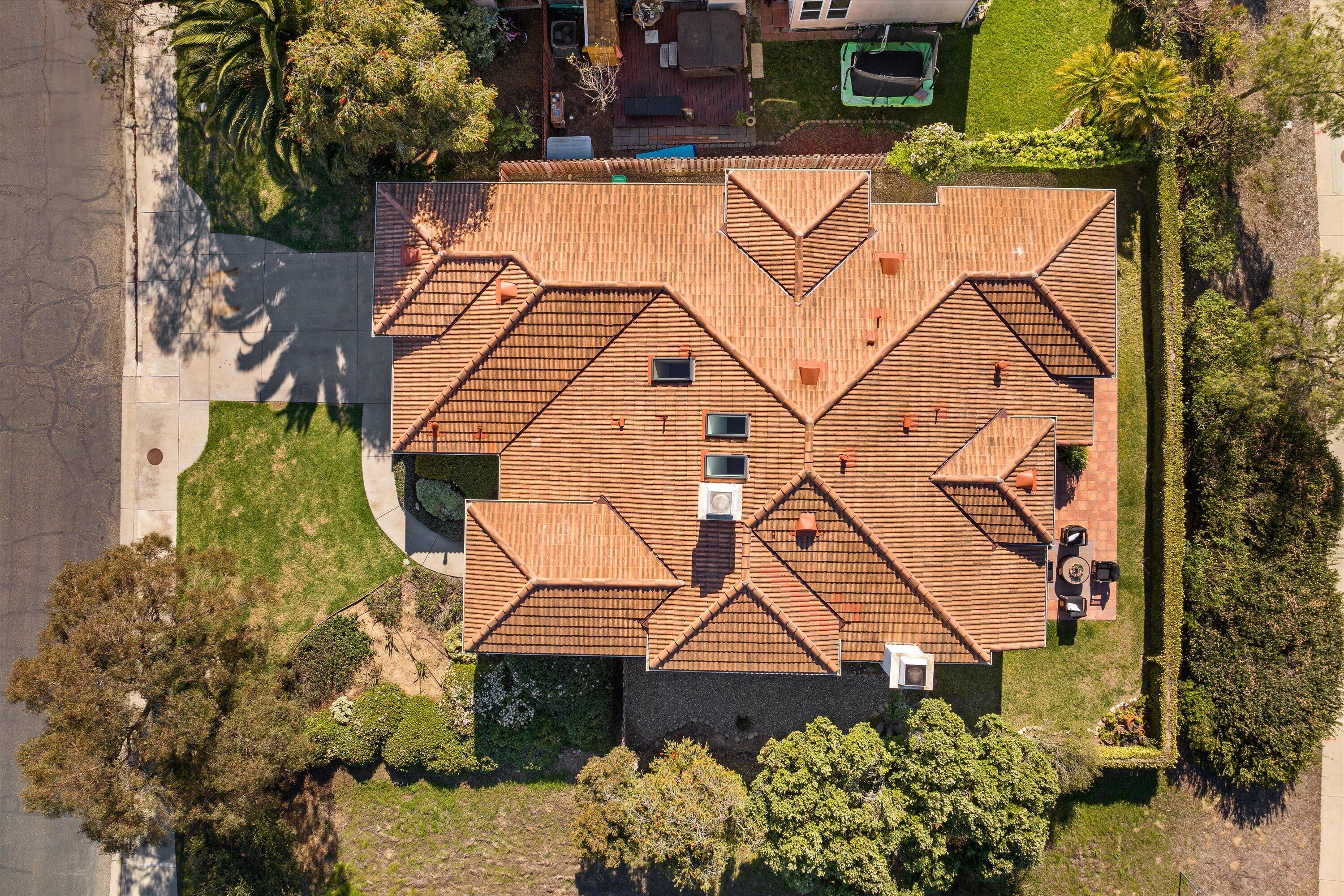 Goleta, California 93117, United States, 4 Bedrooms Bedrooms, ,3 BathroomsBathrooms,Residential,Pending,81965