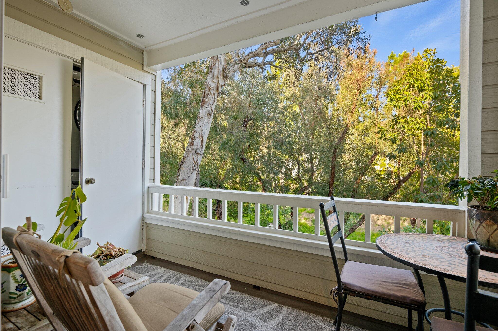 Santa Barbara, California 93117, United States, 3 Bedrooms Bedrooms, ,2 BathroomsBathrooms,Residential,Pending,105419