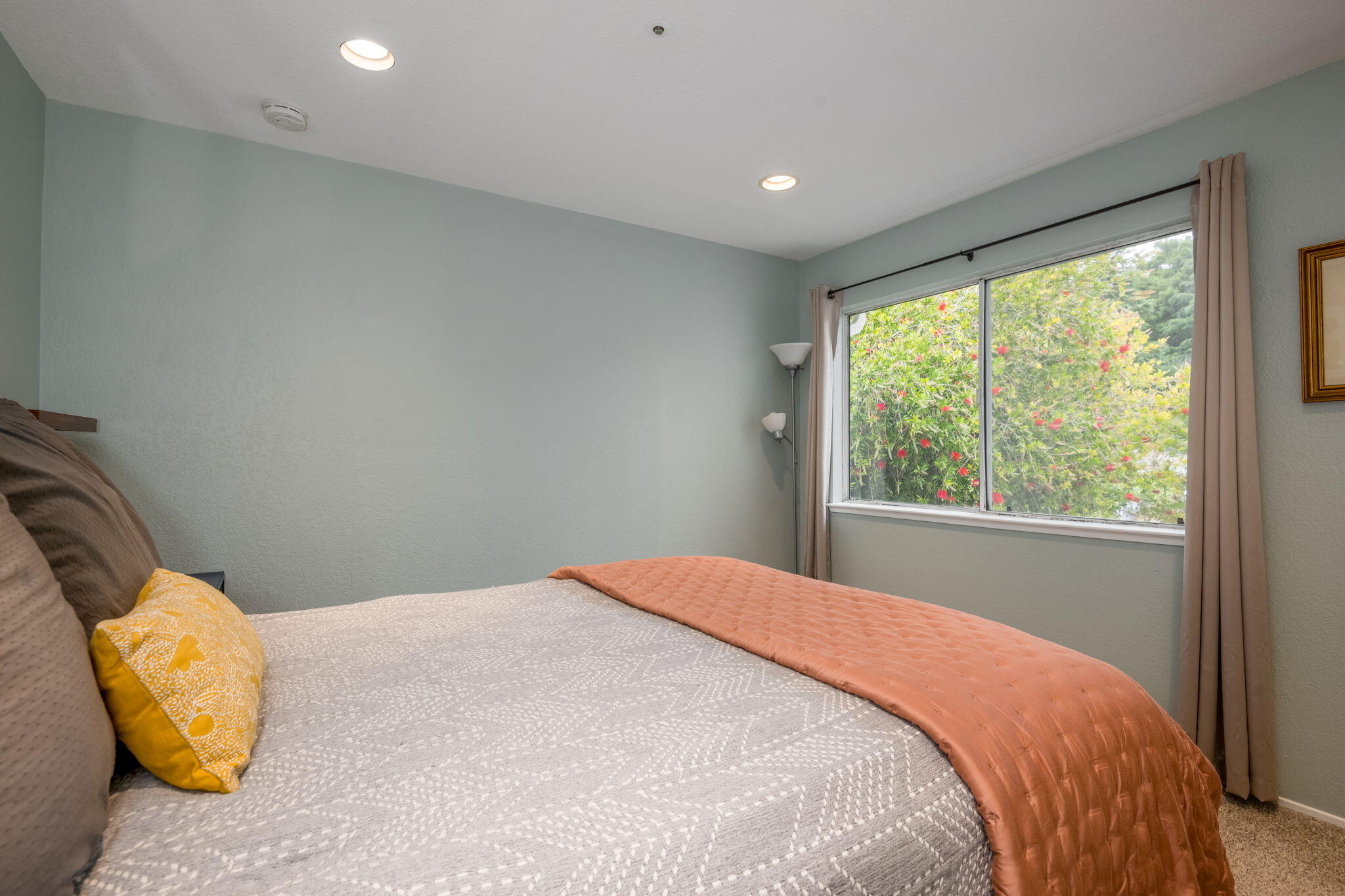 Santa Barbara, California 93110, United States, 2 Bedrooms Bedrooms, ,2 BathroomsBathrooms,Residential,Pending,114488