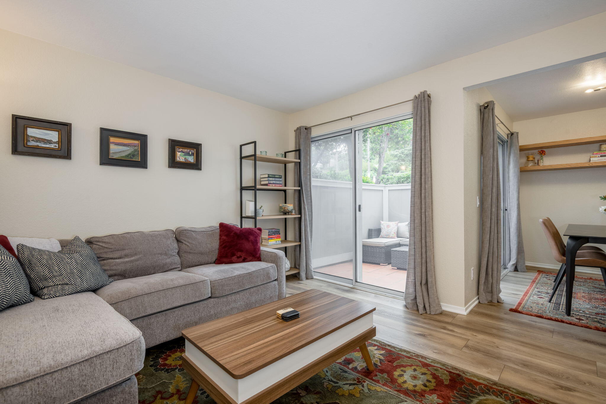 Santa Barbara, California 93110, United States, 2 Bedrooms Bedrooms, ,2 BathroomsBathrooms,Residential,Pending,114488