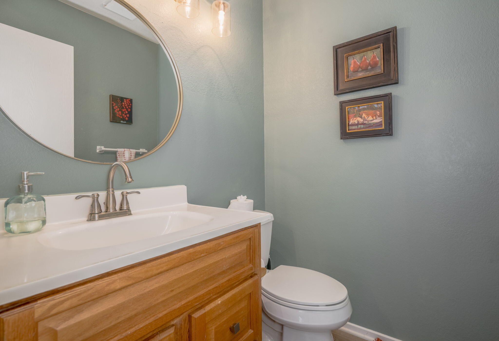 Santa Barbara, California 93110, United States, 2 Bedrooms Bedrooms, ,2 BathroomsBathrooms,Residential,Pending,114488