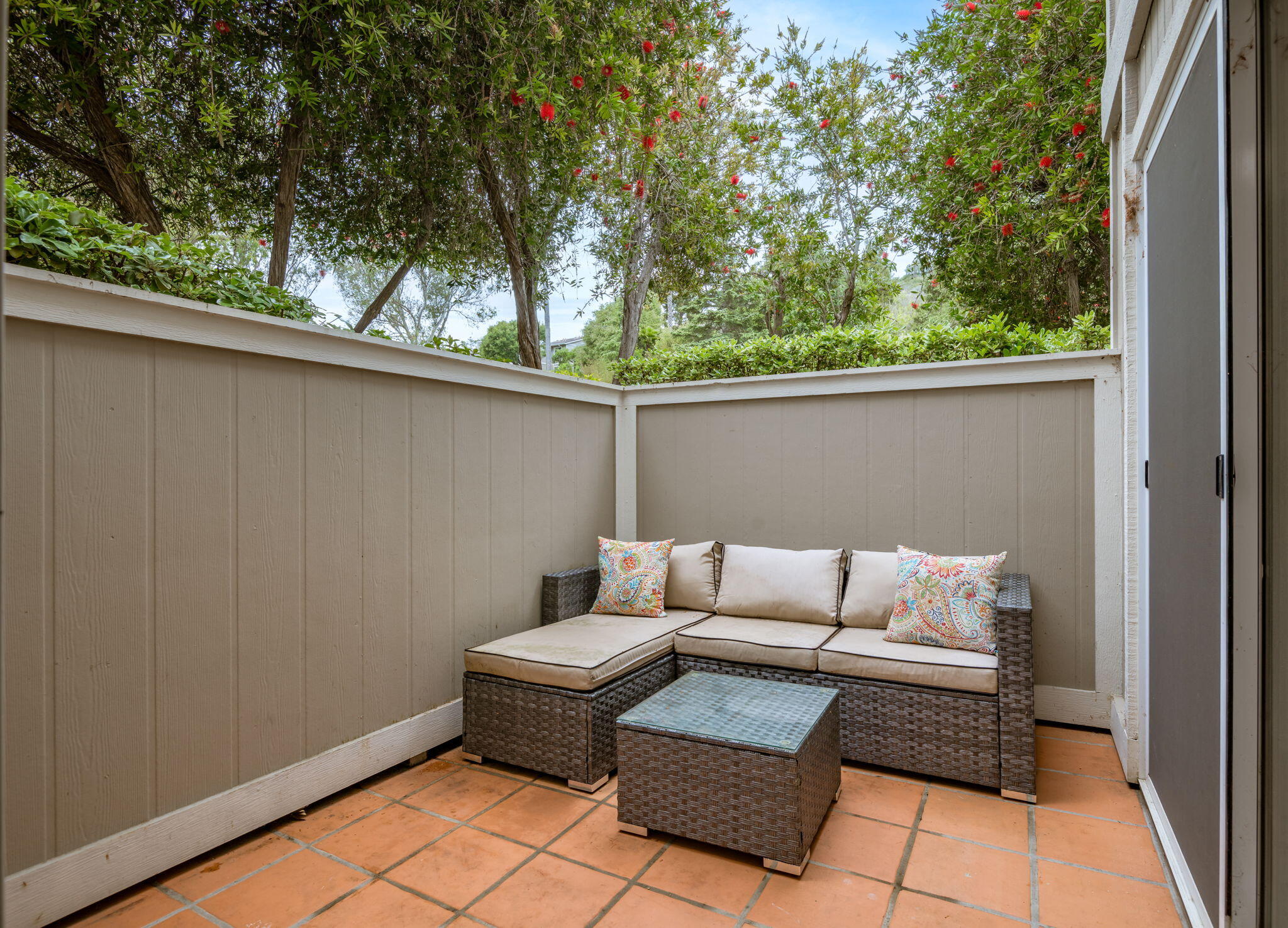 Santa Barbara, California 93110, United States, 2 Bedrooms Bedrooms, ,2 BathroomsBathrooms,Residential,Pending,114488