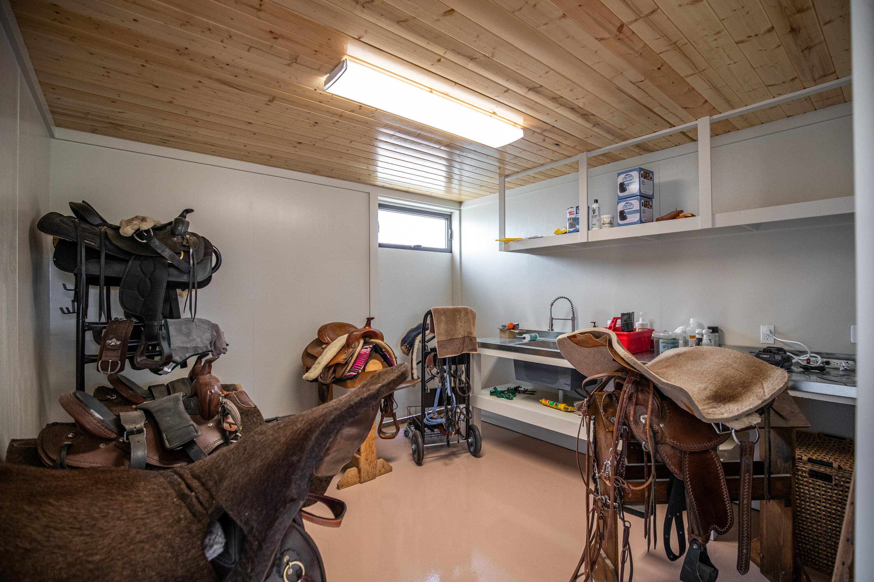 Santa Ynez, California 93460, United States, 4 Bedrooms Bedrooms, ,3 BathroomsBathrooms,Residential,Active,91314