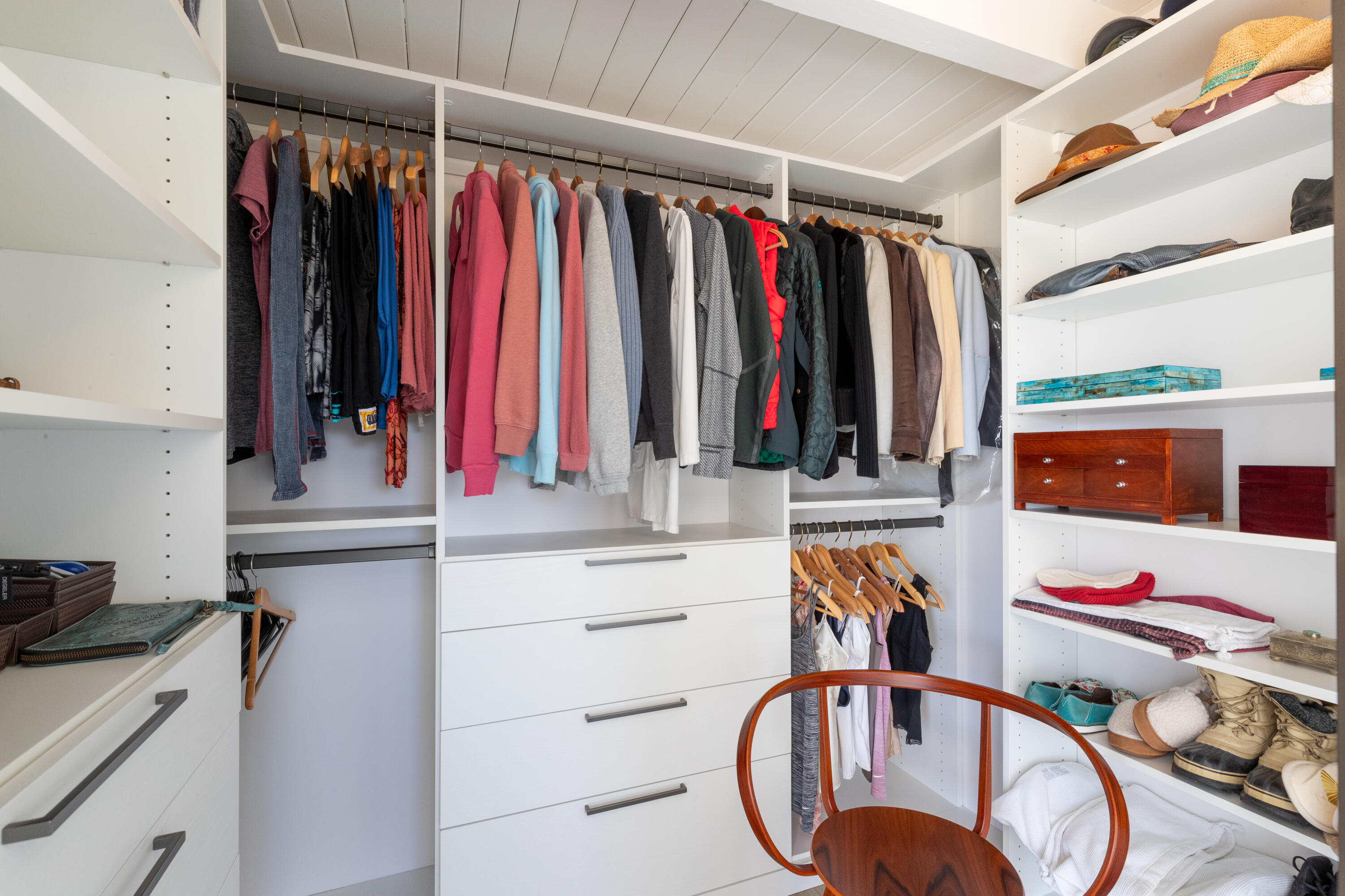 Santa Ynez, California 93460, United States, 4 Bedrooms Bedrooms, ,3 BathroomsBathrooms,Residential,Active,91314