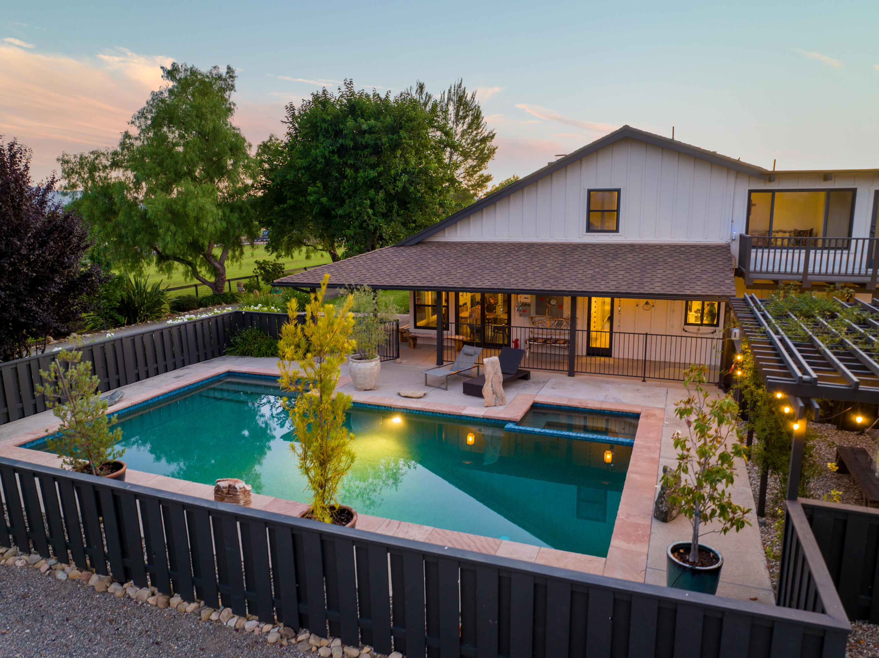 Santa Ynez, California 93460, United States, 4 Bedrooms Bedrooms, ,3 BathroomsBathrooms,Residential,Active,91314