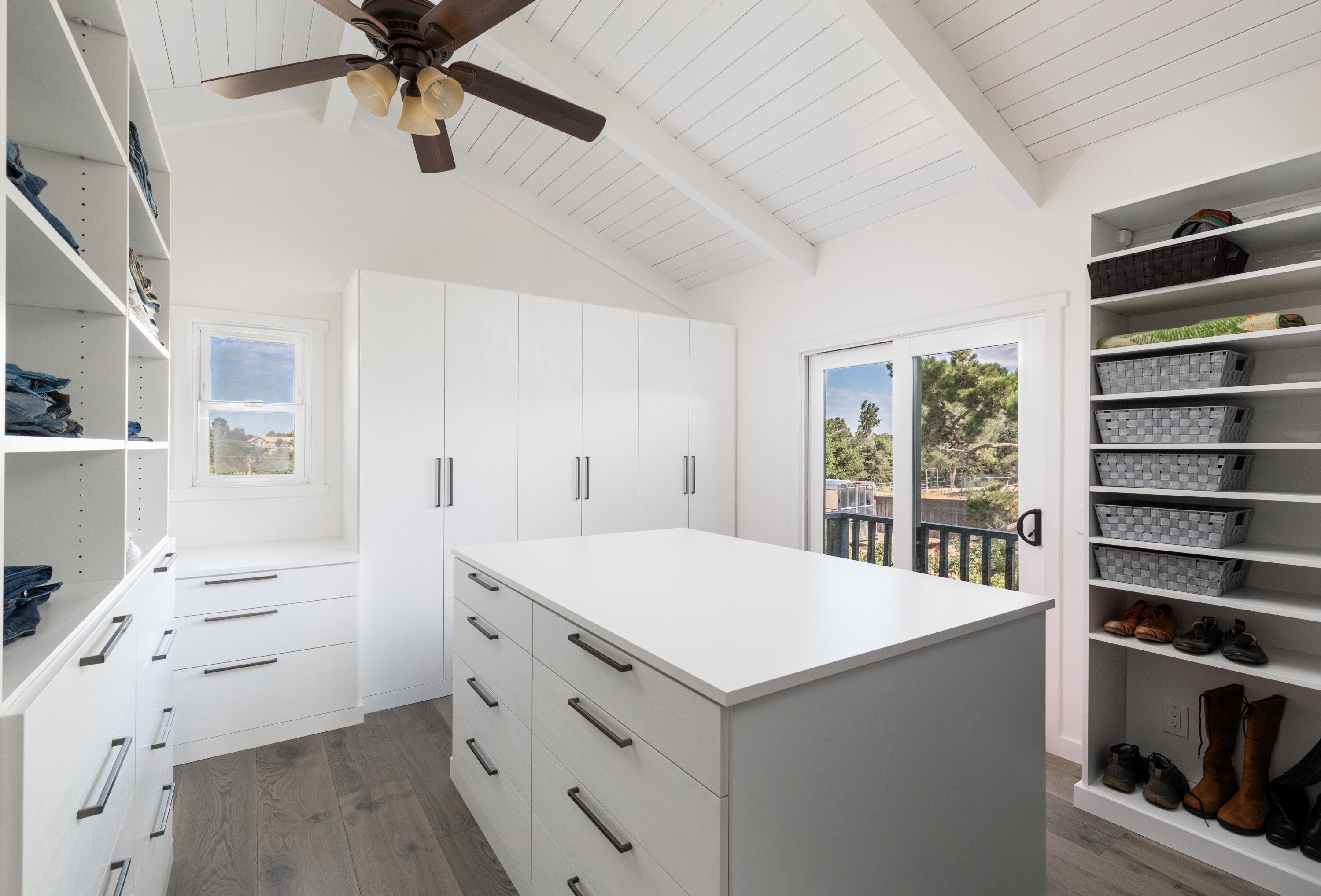 Santa Ynez, California 93460, United States, 4 Bedrooms Bedrooms, ,3 BathroomsBathrooms,Residential,Active,91314