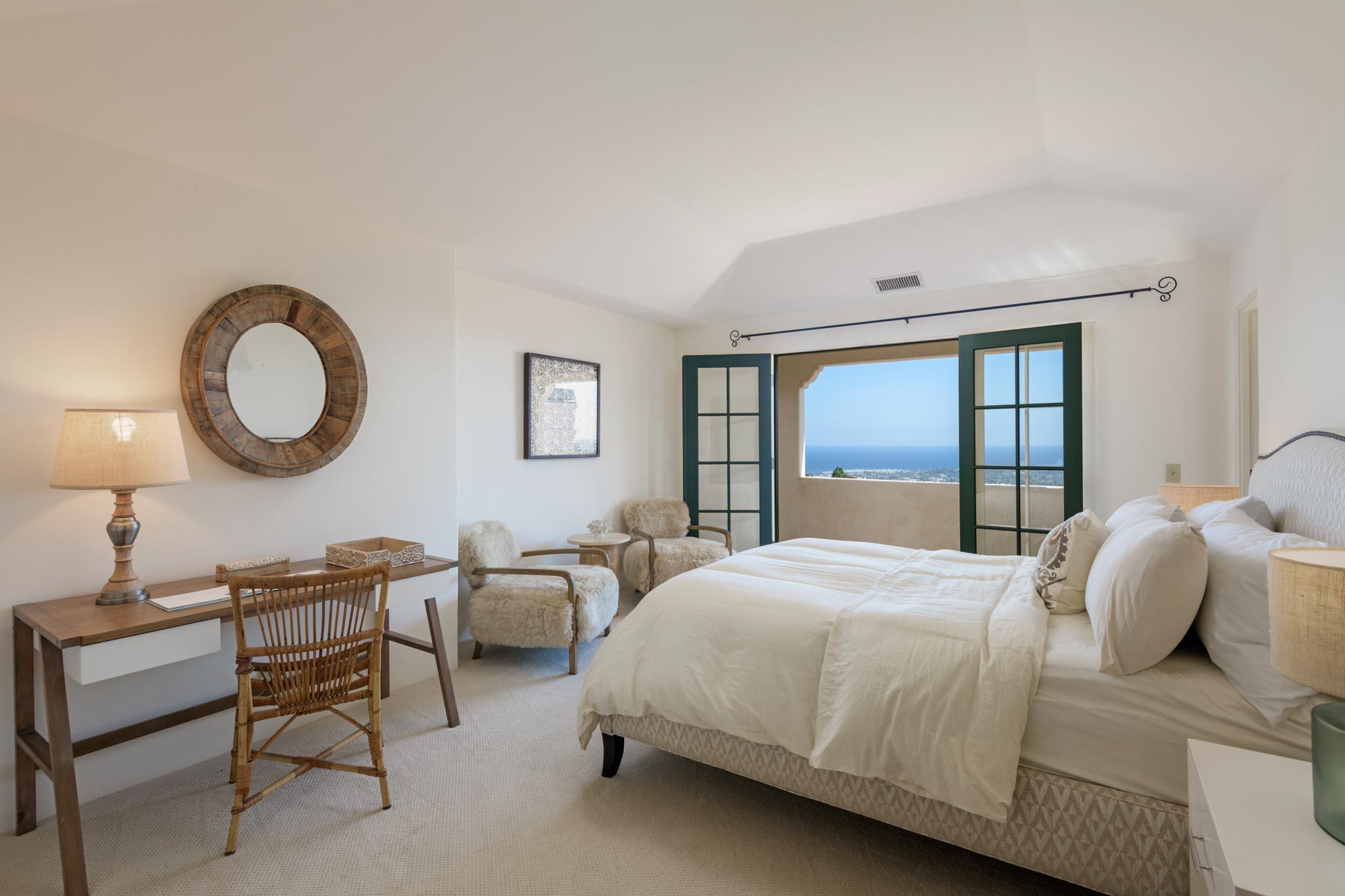 Santa Barbara, California 93103, United States, 4 Bedrooms Bedrooms, ,5 BathroomsBathrooms,Residential,Pending,132889