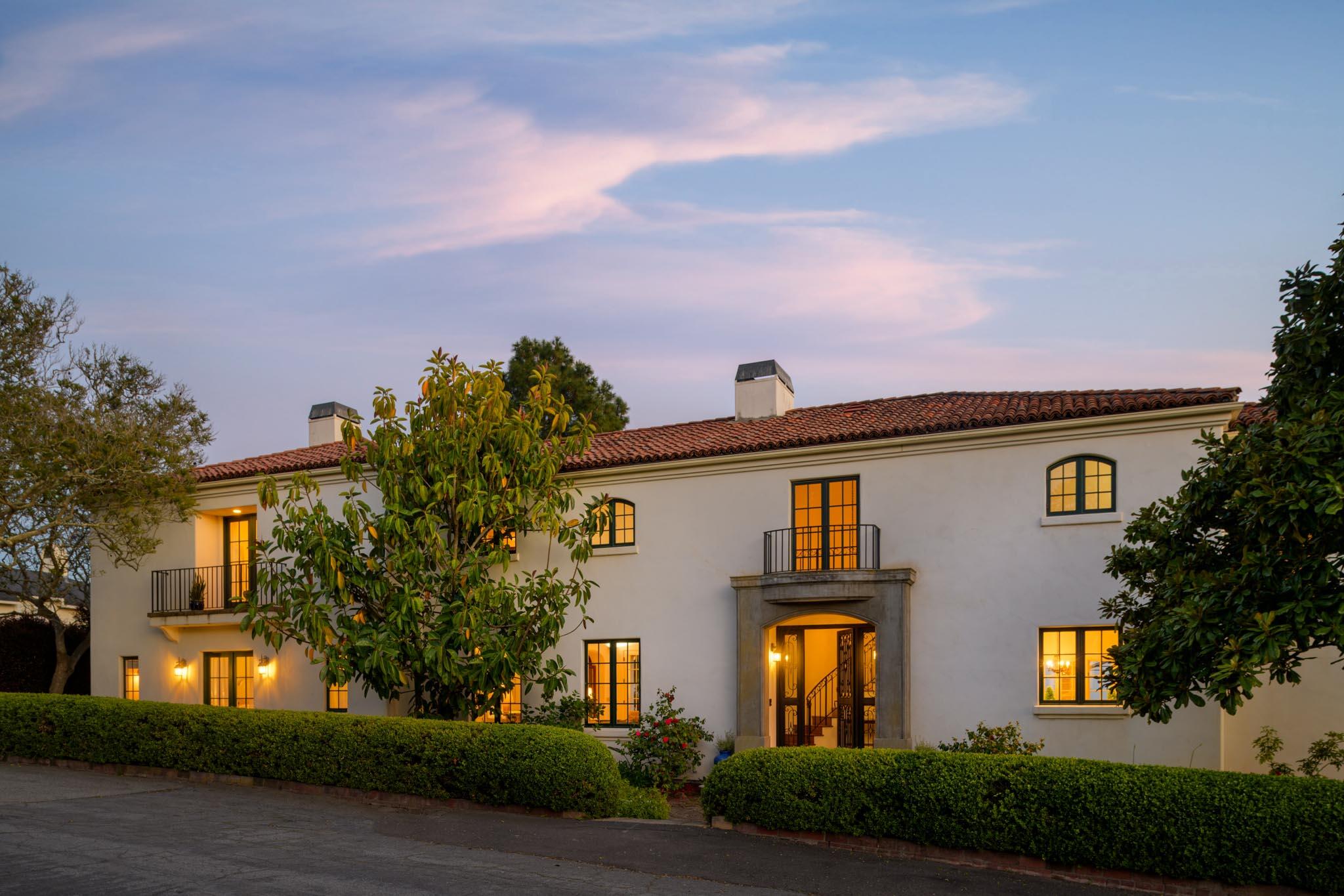 Santa Barbara, California 93103, United States, 4 Bedrooms Bedrooms, ,5 BathroomsBathrooms,Residential,Pending,132889