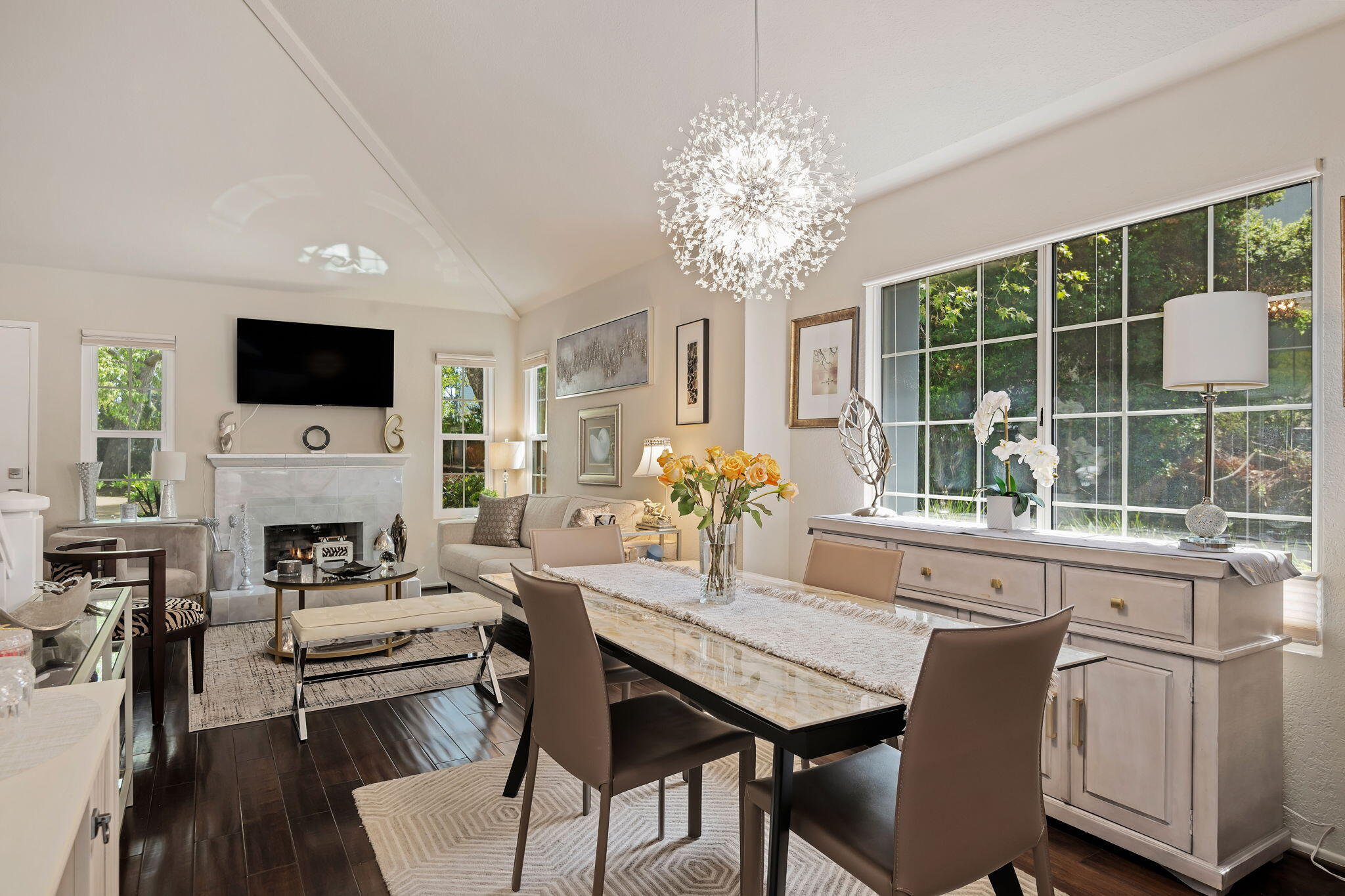 Santa Barbara, California 93105, United States, 3 Bedrooms Bedrooms, ,2 BathroomsBathrooms,Residential,Active,111760