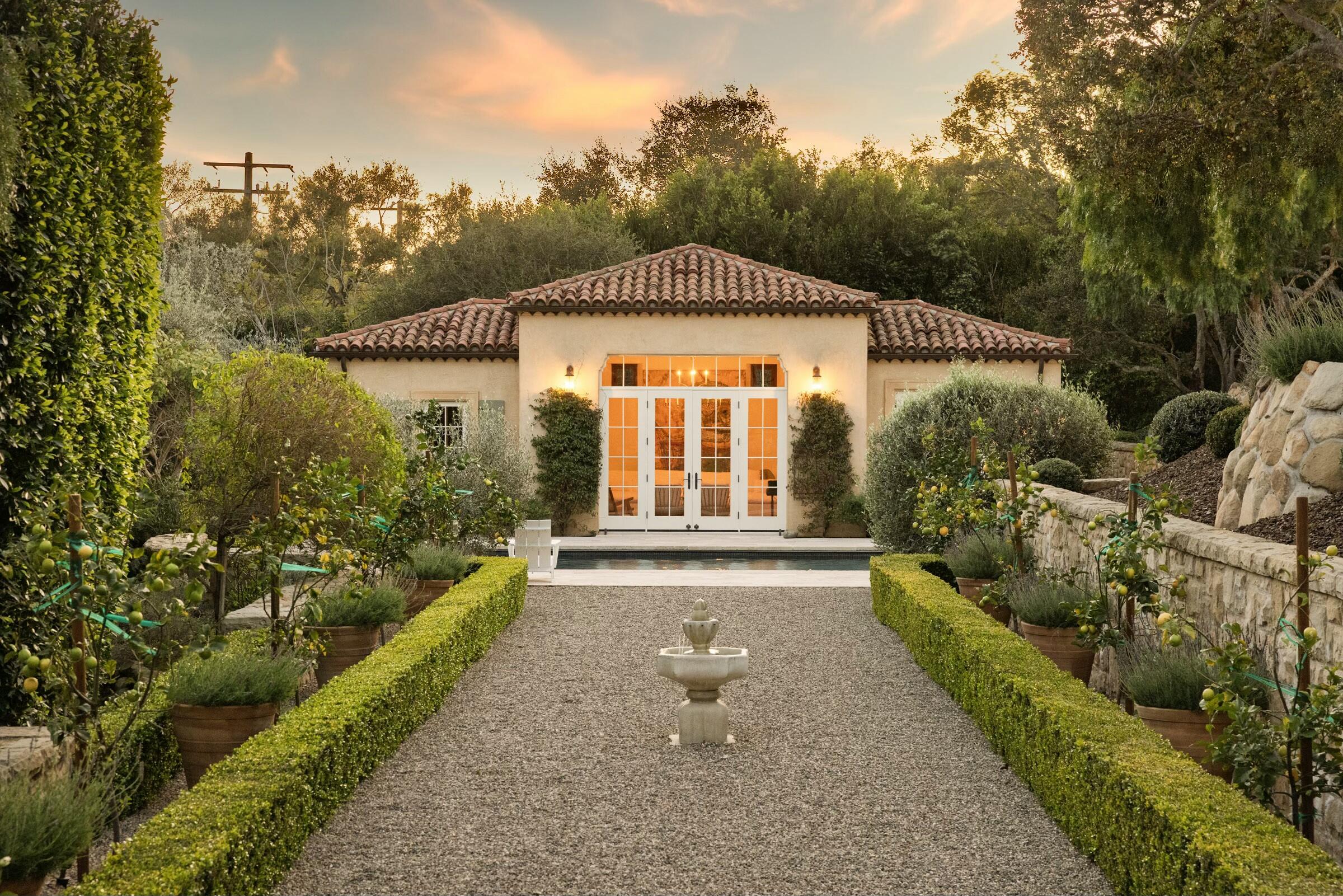 Montecito, California 93108, United States, 4 Bedrooms Bedrooms, ,6 BathroomsBathrooms,Residential,Active,102322