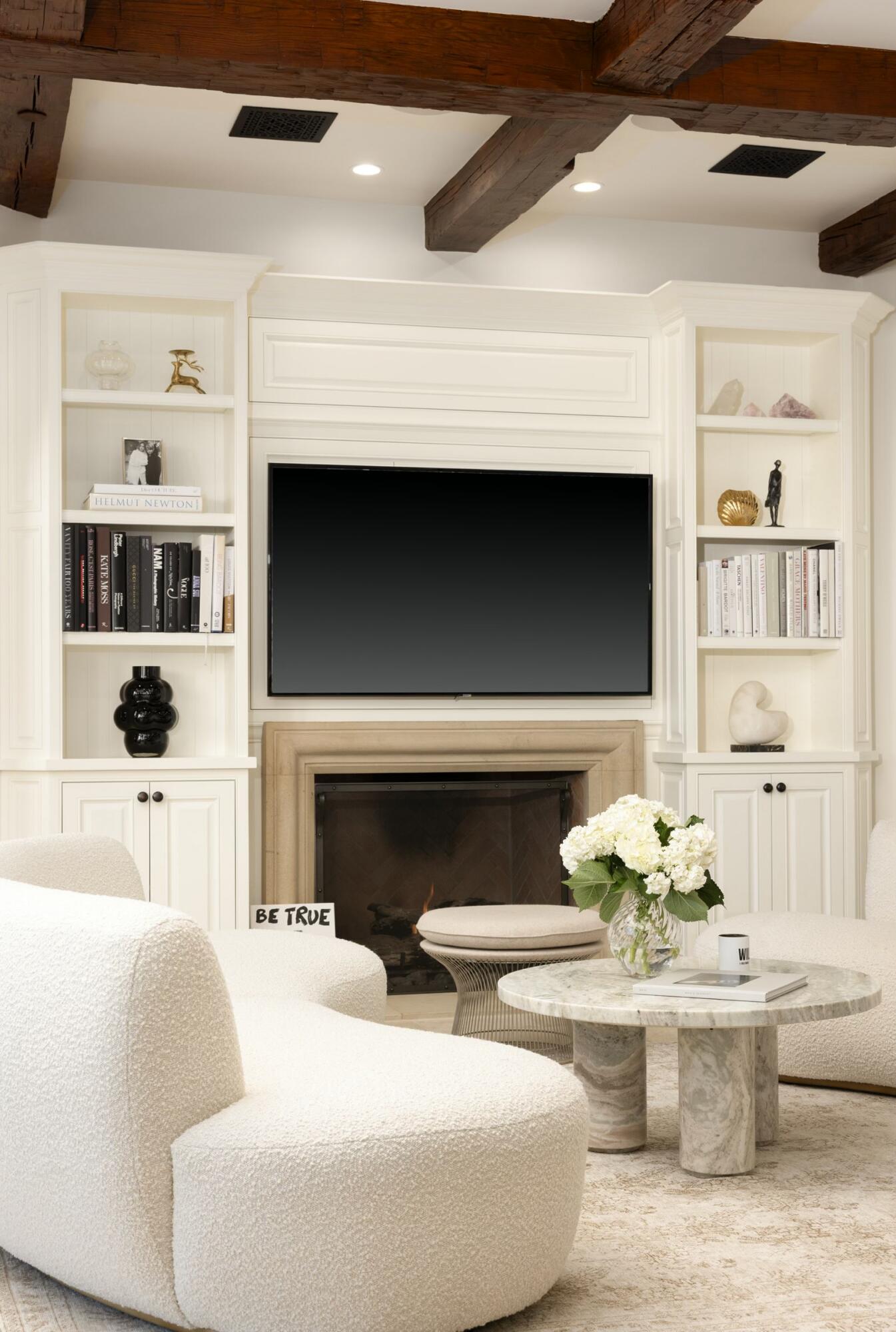 Montecito, California 93108, United States, 4 Bedrooms Bedrooms, ,6 BathroomsBathrooms,Residential,Active,102322