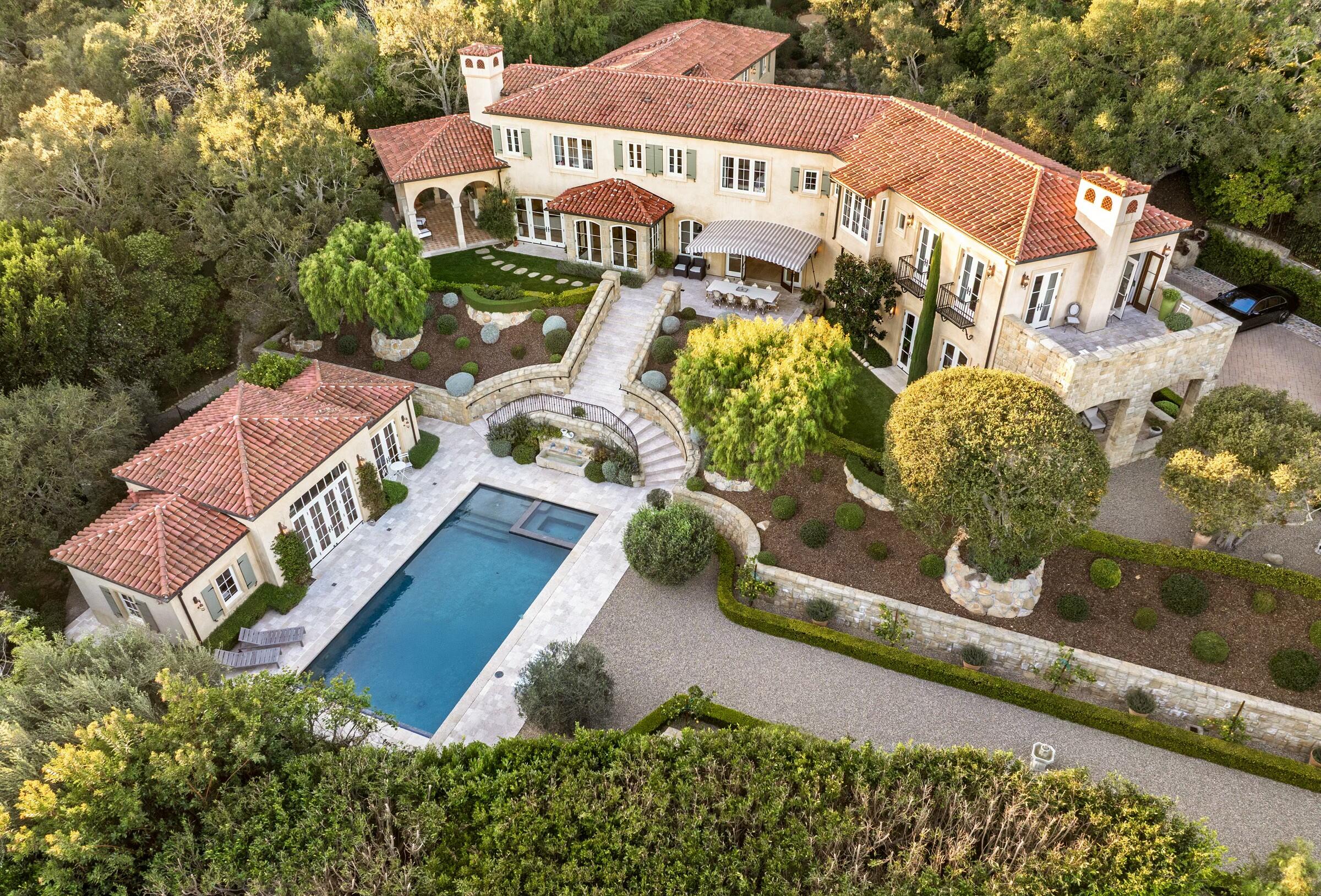 Montecito, California 93108, United States, 4 Bedrooms Bedrooms, ,6 BathroomsBathrooms,Residential,Active,102322