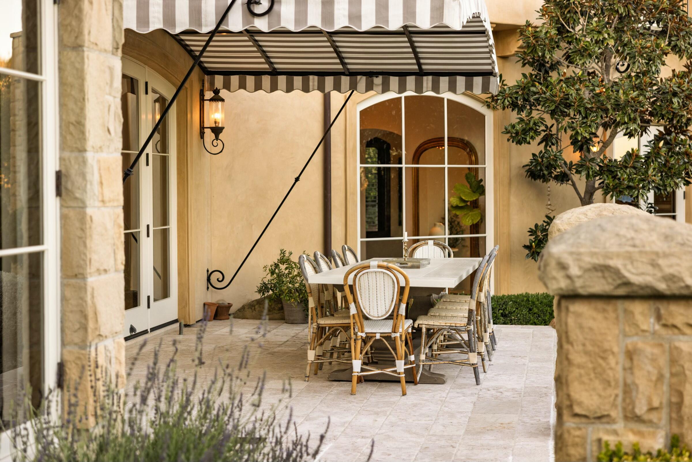 Montecito, California 93108, United States, 4 Bedrooms Bedrooms, ,6 BathroomsBathrooms,Residential,Active,102322