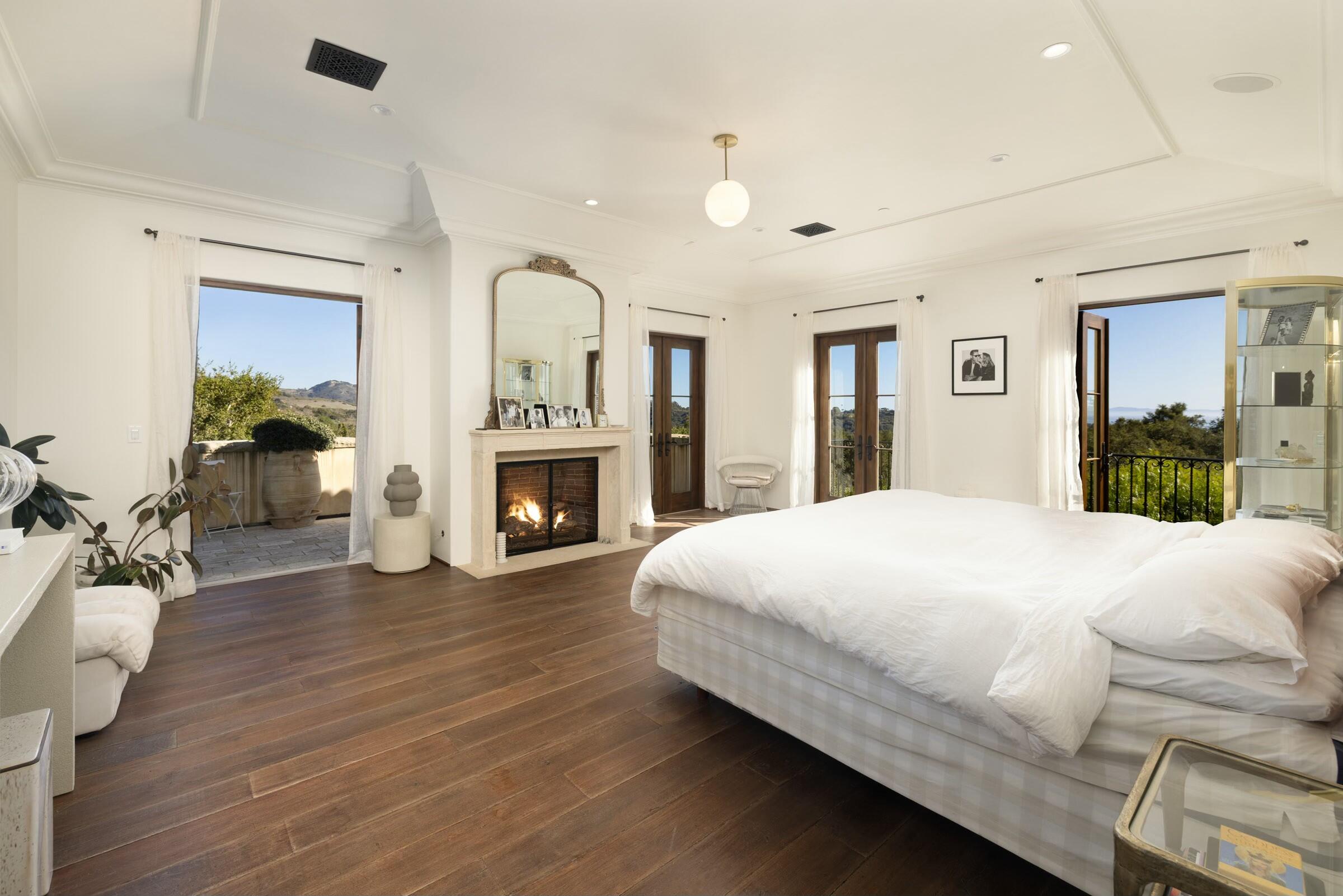 Montecito, California 93108, United States, 4 Bedrooms Bedrooms, ,6 BathroomsBathrooms,Residential,Active,102322