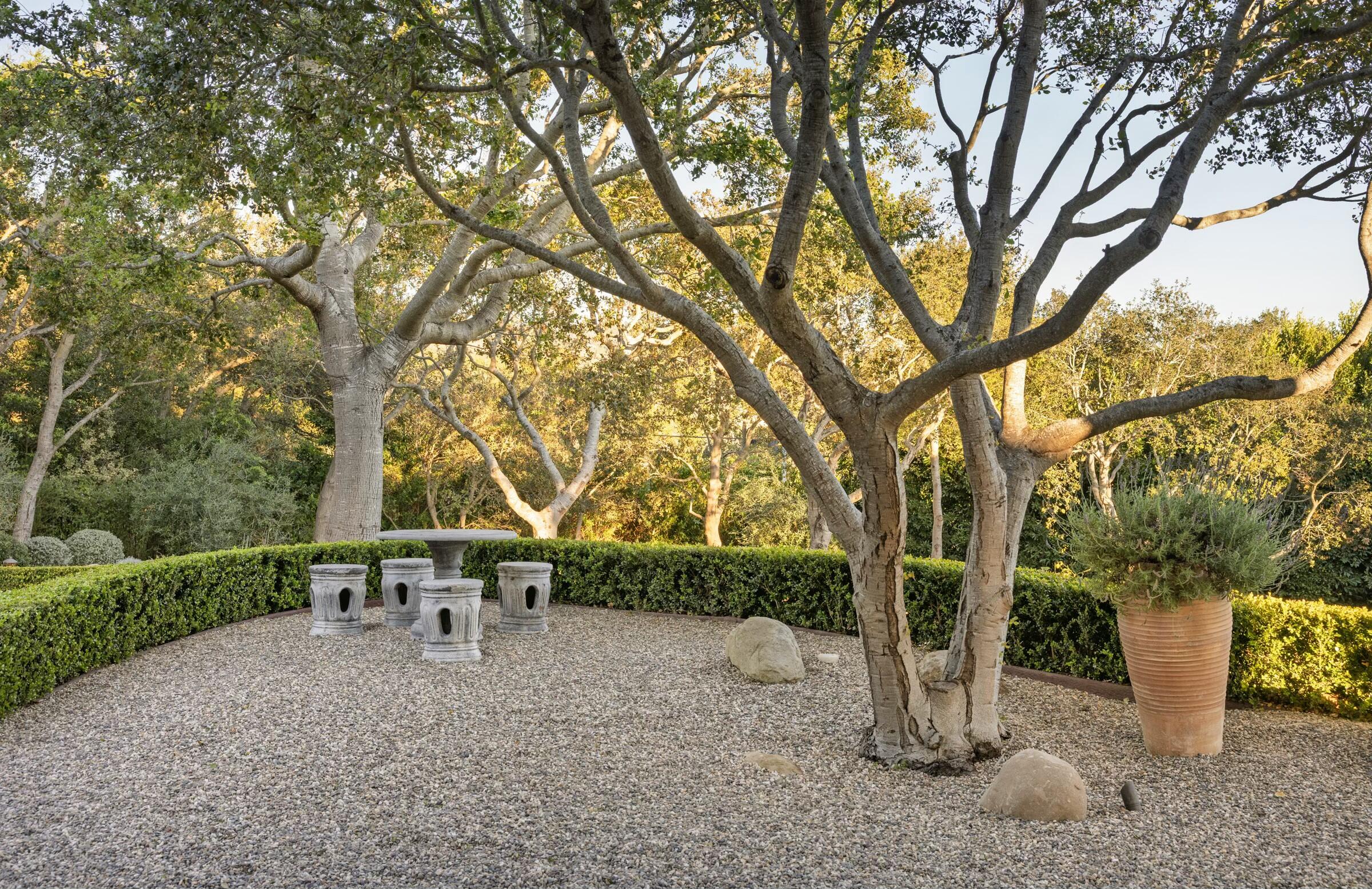 Montecito, California 93108, United States, 4 Bedrooms Bedrooms, ,6 BathroomsBathrooms,Residential,Active,102322