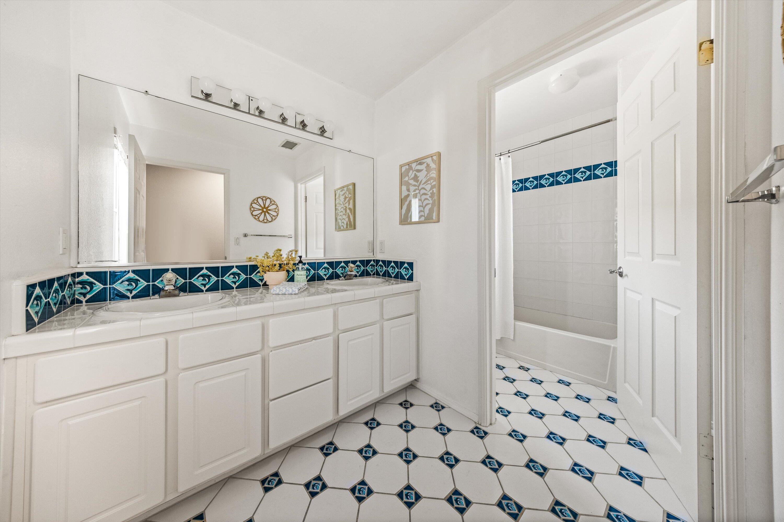 Goleta, California 93117, United States, 4 Bedrooms Bedrooms, ,3 BathroomsBathrooms,Residential,Active,150004