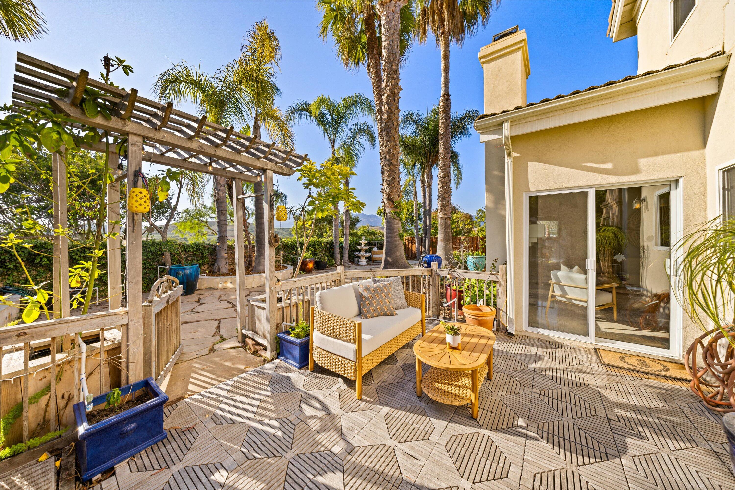 Goleta, California 93117, United States, 4 Bedrooms Bedrooms, ,3 BathroomsBathrooms,Residential,Active,150004