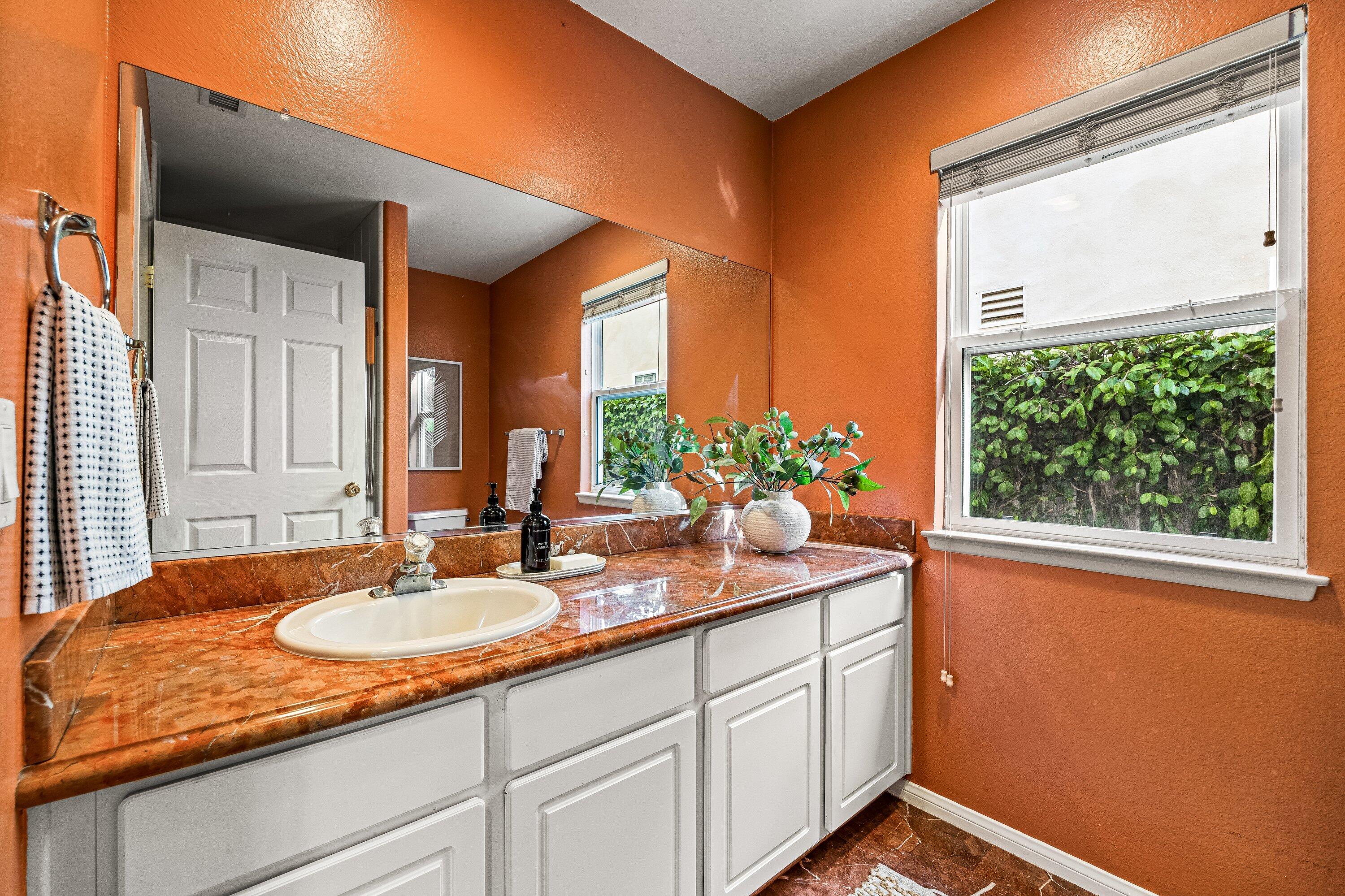 Goleta, California 93117, United States, 4 Bedrooms Bedrooms, ,3 BathroomsBathrooms,Residential,Active,150004