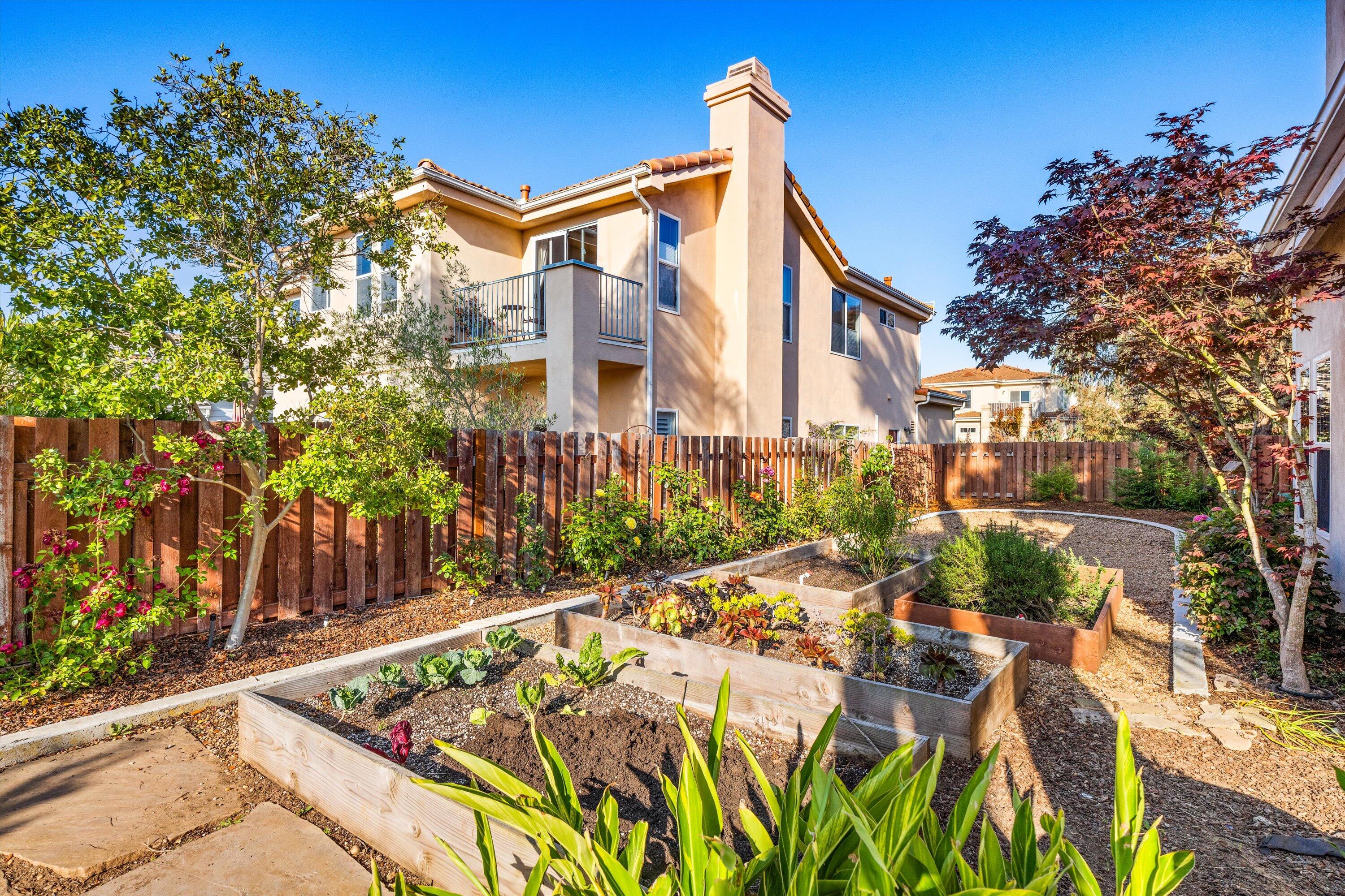 Goleta, California 93117, United States, 4 Bedrooms Bedrooms, ,3 BathroomsBathrooms,Residential,Active,150004