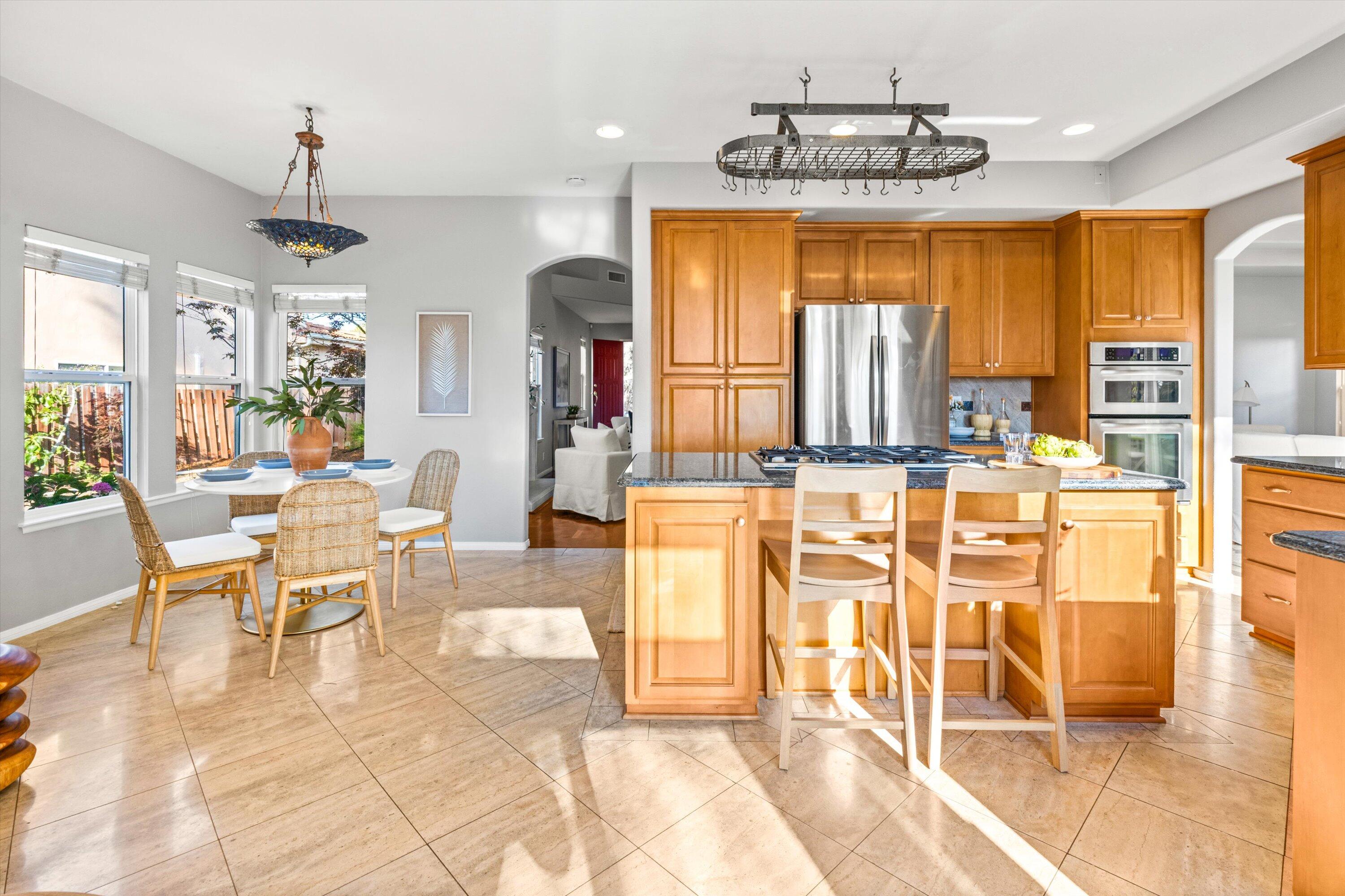 Goleta, California 93117, United States, 4 Bedrooms Bedrooms, ,3 BathroomsBathrooms,Residential,Active,150004