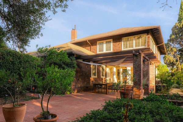 21 E MISSION ST, SANTA BARBARA, CA 93101 - Image e072c386ef7ea81b333a4e41d298e99e/1295398912