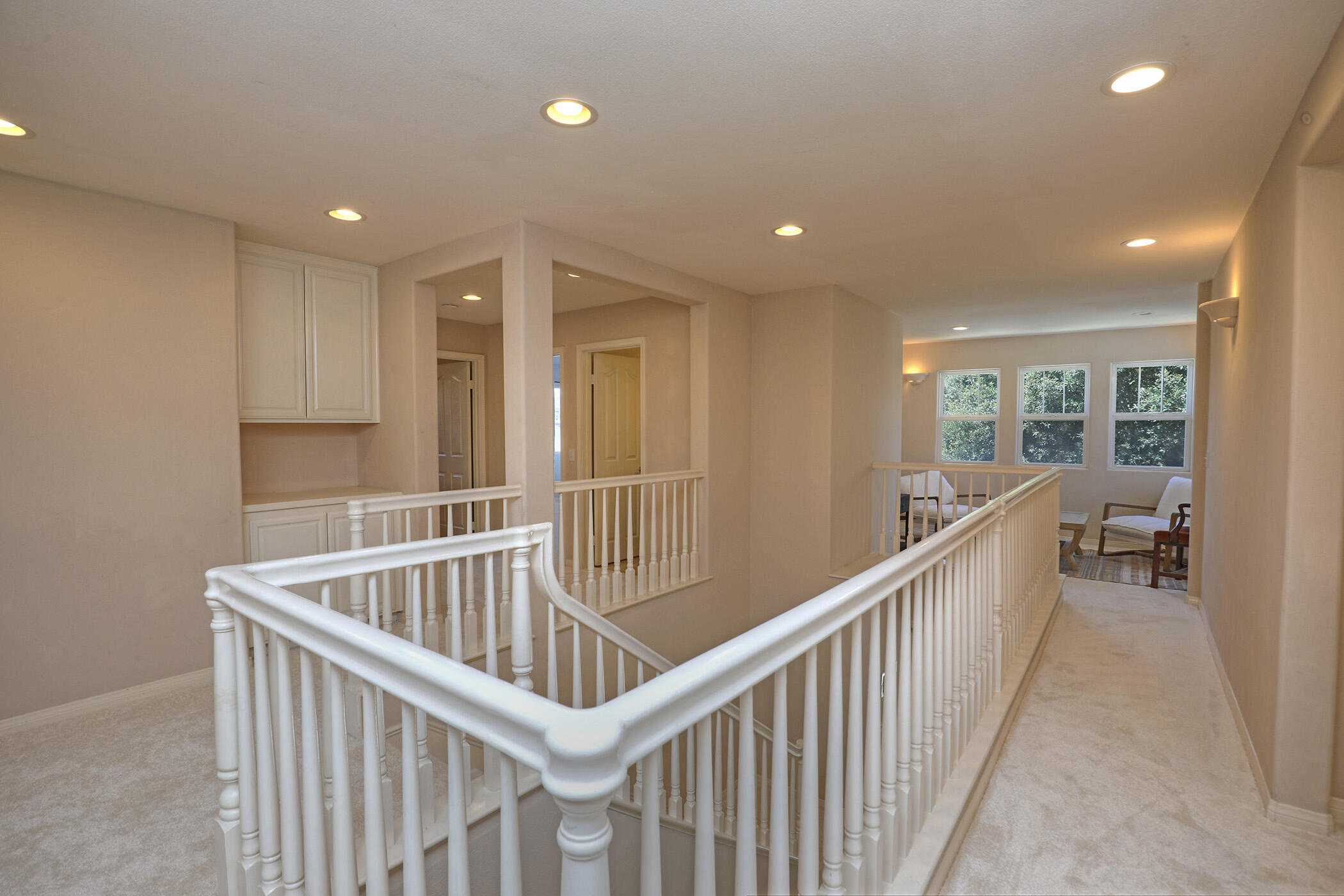 Goleta, California 93117, United States, 6 Bedrooms Bedrooms, ,3 BathroomsBathrooms,Residential,Pending,189379