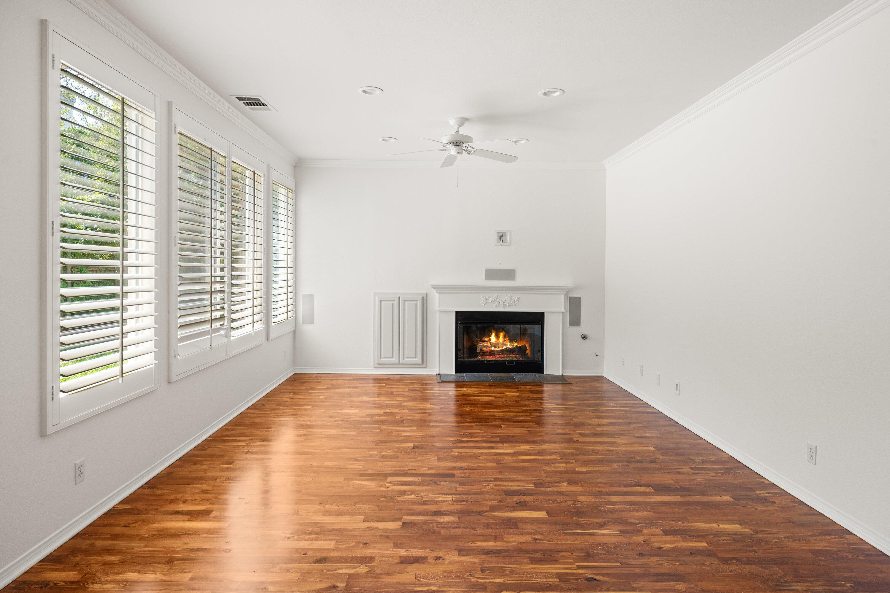 Goleta, California 93117, United States, 6 Bedrooms Bedrooms, ,3 BathroomsBathrooms,Residential,Pending,189379