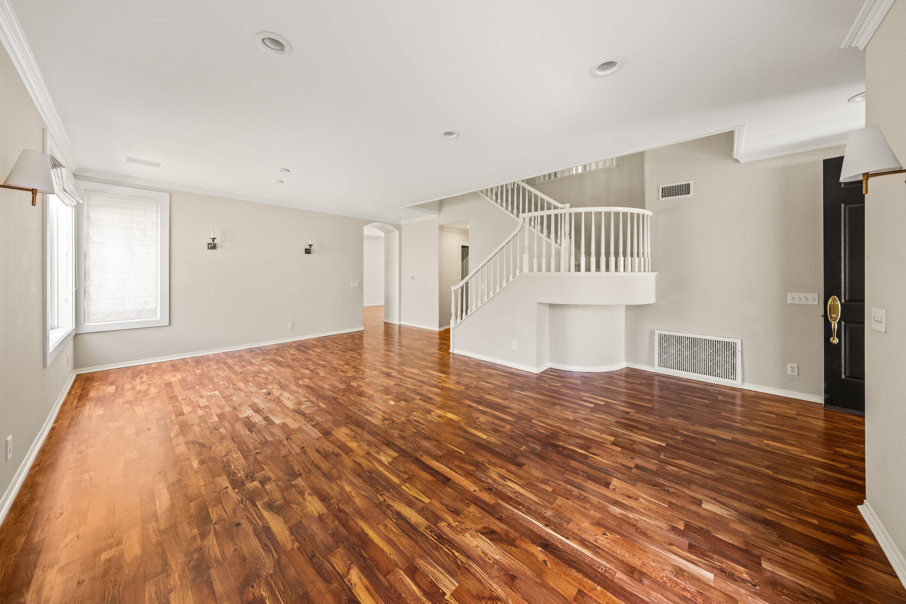 Goleta, California 93117, United States, 6 Bedrooms Bedrooms, ,3 BathroomsBathrooms,Residential,Pending,189379