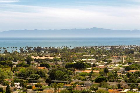Photo of 5 Las Alturas Road, SANTA BARBARA, CA 93103 (MLS # 26-1277)