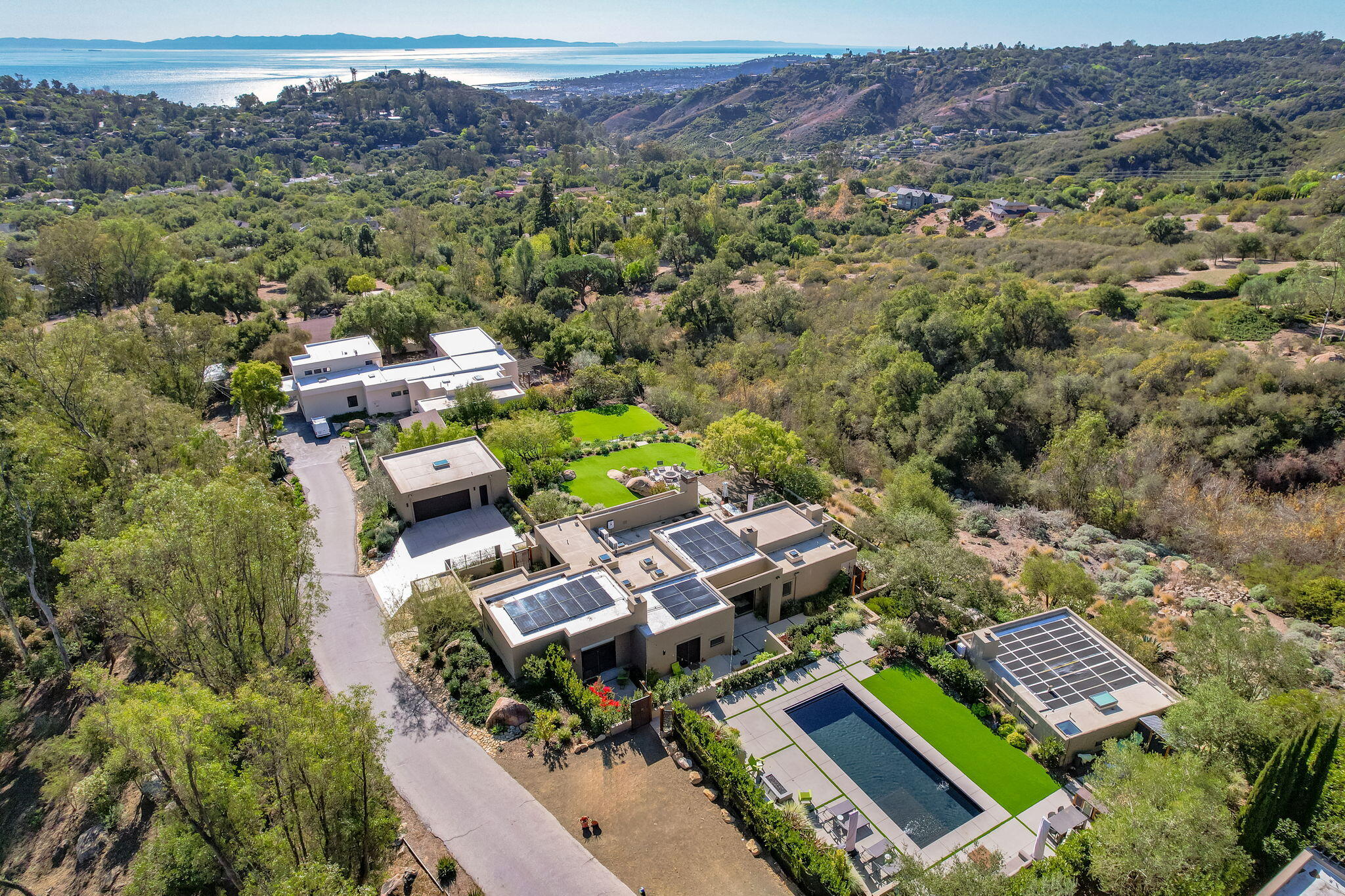 Santa Barbara, California 93108, United States, 3 Bedrooms Bedrooms, ,6 BathroomsBathrooms,Residential,Pending,2706