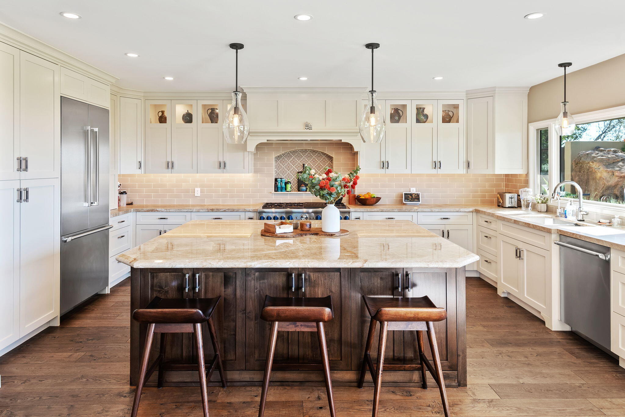 Santa Barbara, California 93108, United States, 3 Bedrooms Bedrooms, ,6 BathroomsBathrooms,Residential,Pending,2706