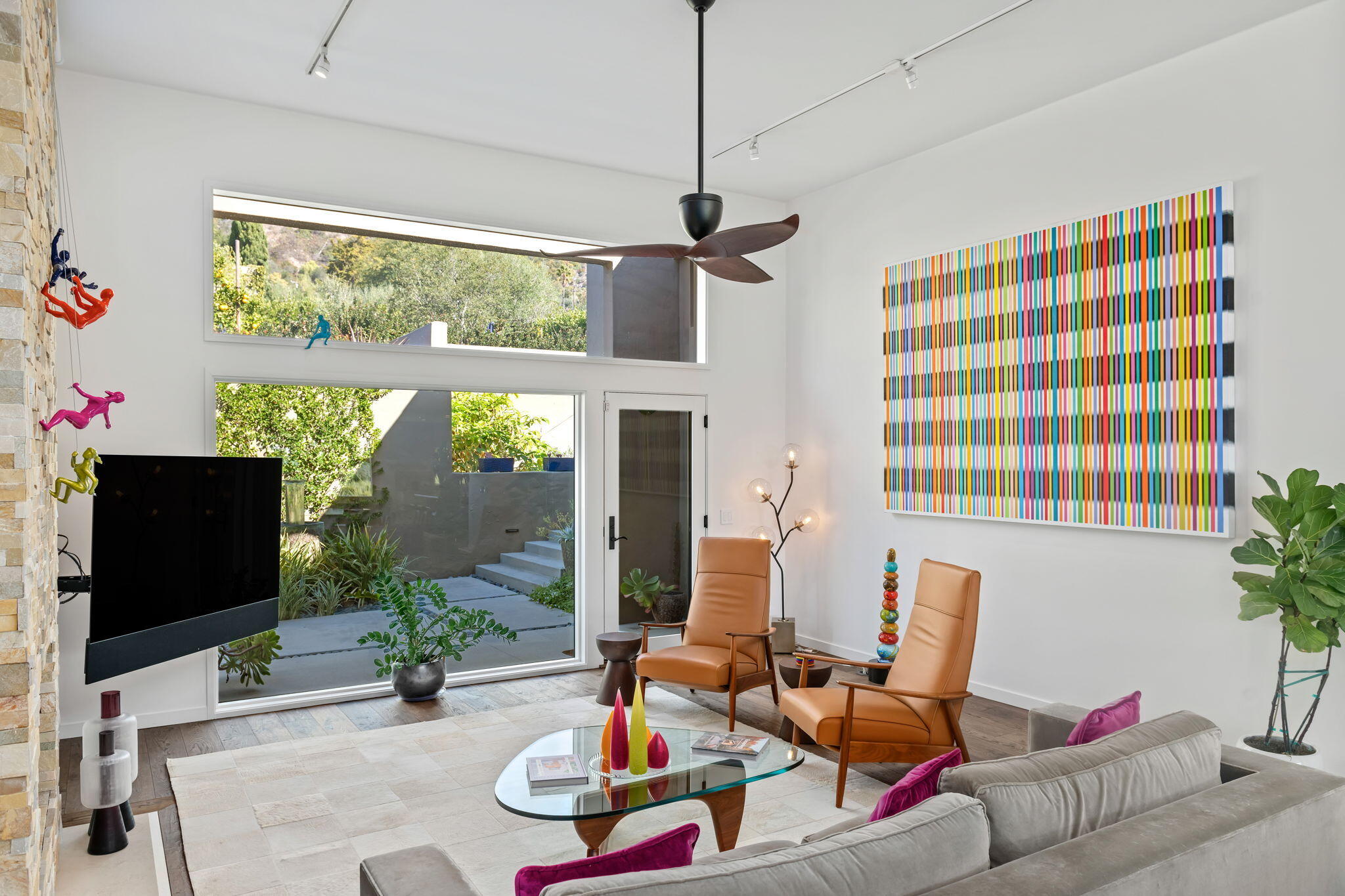 Santa Barbara, California 93108, United States, 3 Bedrooms Bedrooms, ,6 BathroomsBathrooms,Residential,Pending,2706