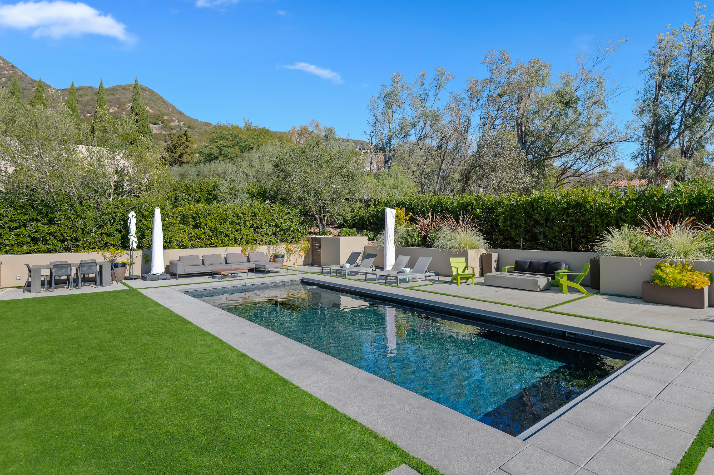 Santa Barbara, California 93108, United States, 3 Bedrooms Bedrooms, ,6 BathroomsBathrooms,Residential,Pending,2706