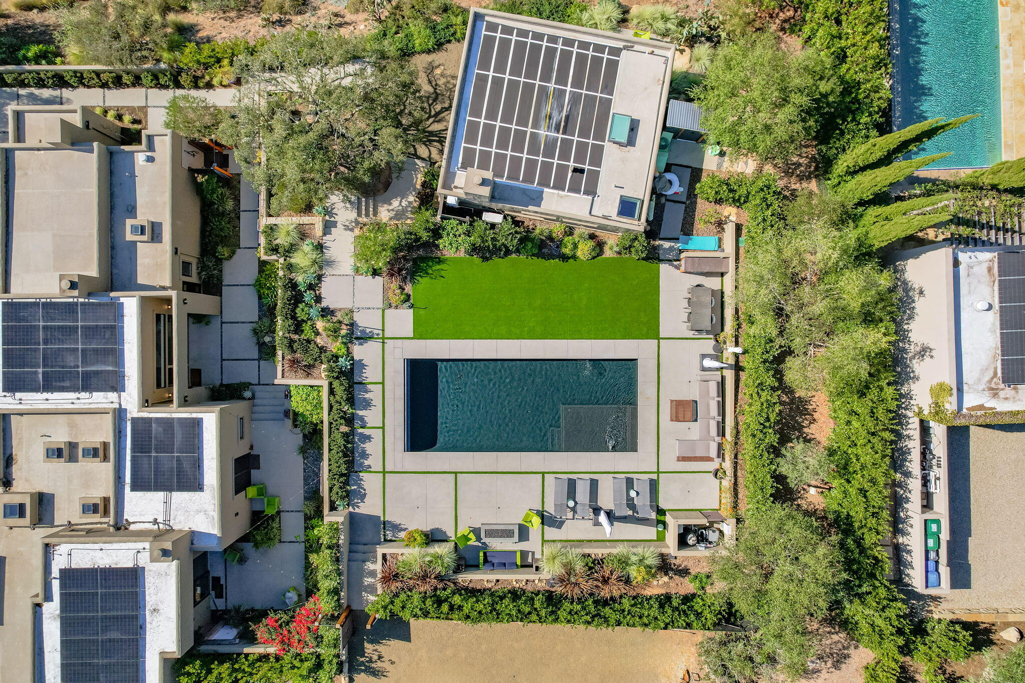 Santa Barbara, California 93108, United States, 3 Bedrooms Bedrooms, ,6 BathroomsBathrooms,Residential,Pending,2706